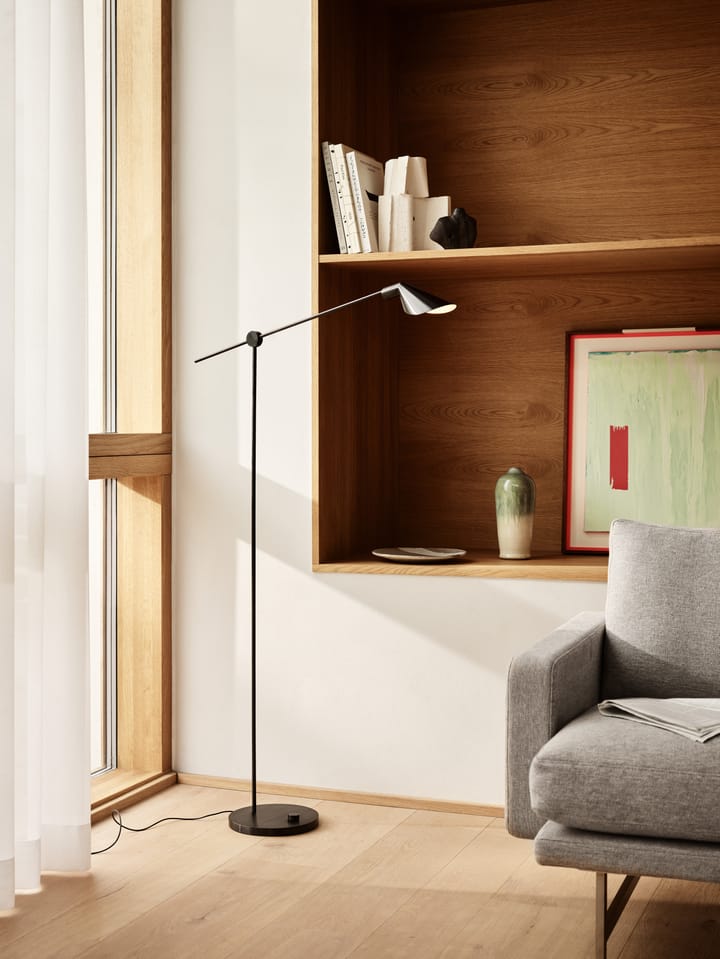 MS011 lattiavalaisin, Black Fritz Hansen