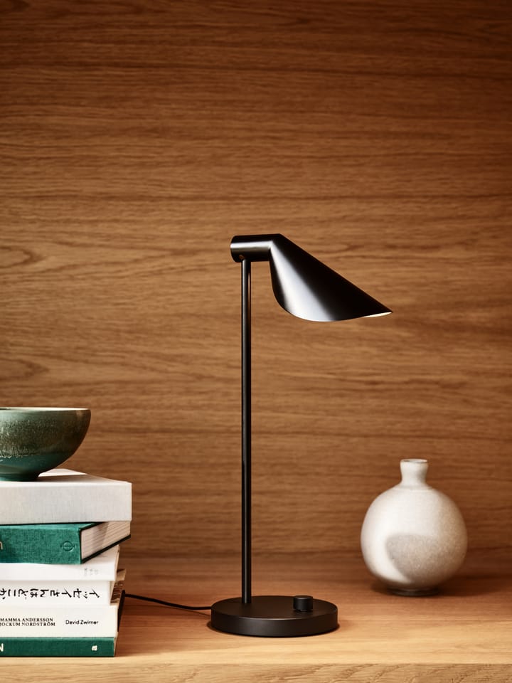 MS022 pöytävalaisin, Black Fritz Hansen