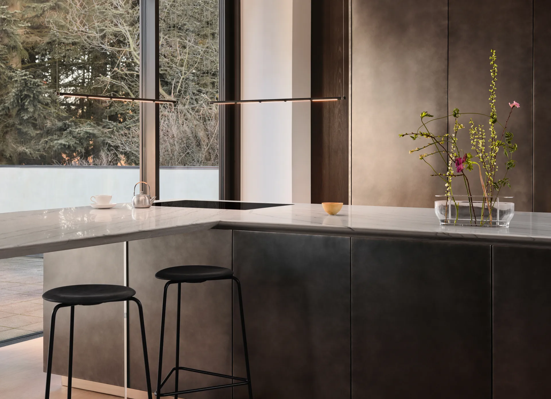 OneLine riippuvalaisin, Musta Fritz Hansen