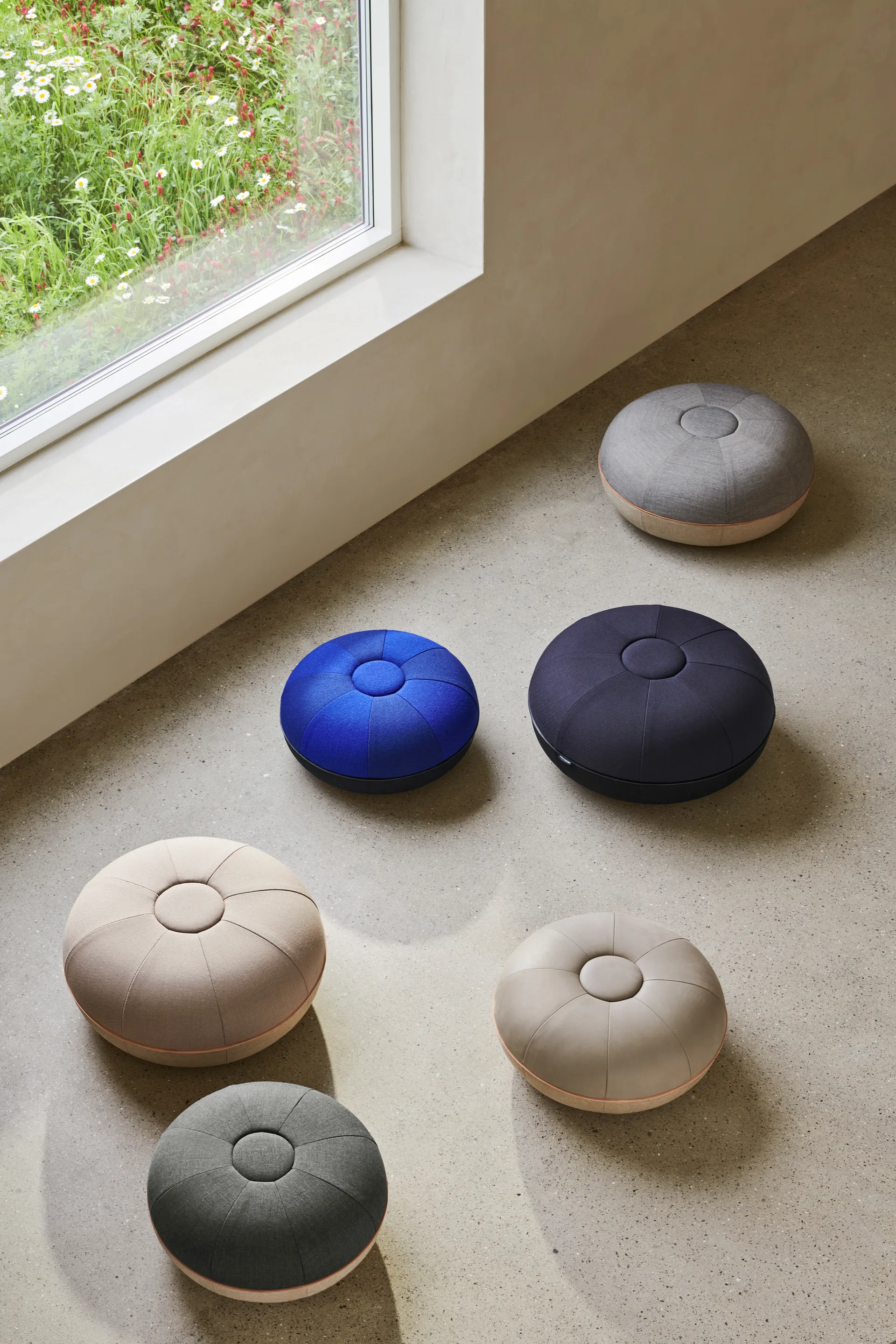 Pouf-istuintyyny, suuri, Beige Fritz Hansen