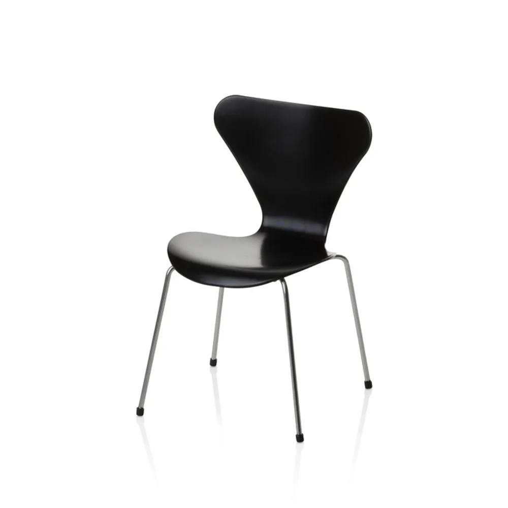 Fritz Hansen Series 7 Tuoli, miniature Musta
