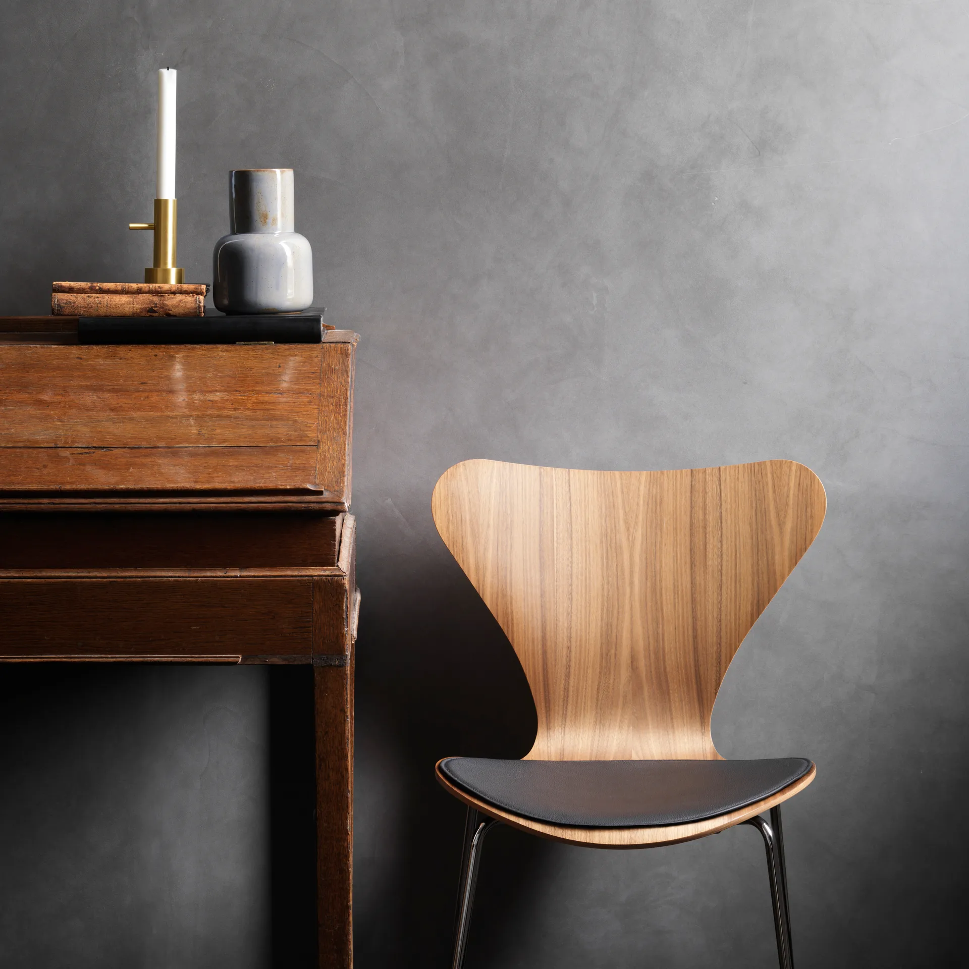 Series 7 Tuolin istuintyyny, nahka, Musta Fritz Hansen