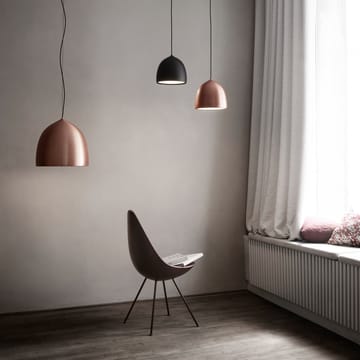Suspence P1 -riippuvalaisin - Musta - Fritz Hansen