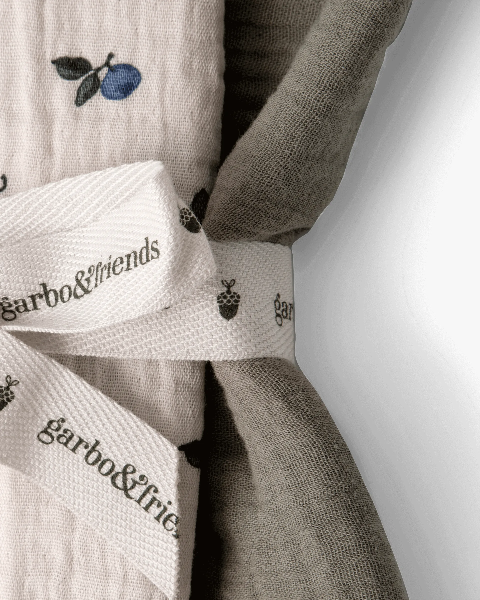 Blueberry Muslin peitto pieni 2 osaa, 60x60 cm Garbo&Friends