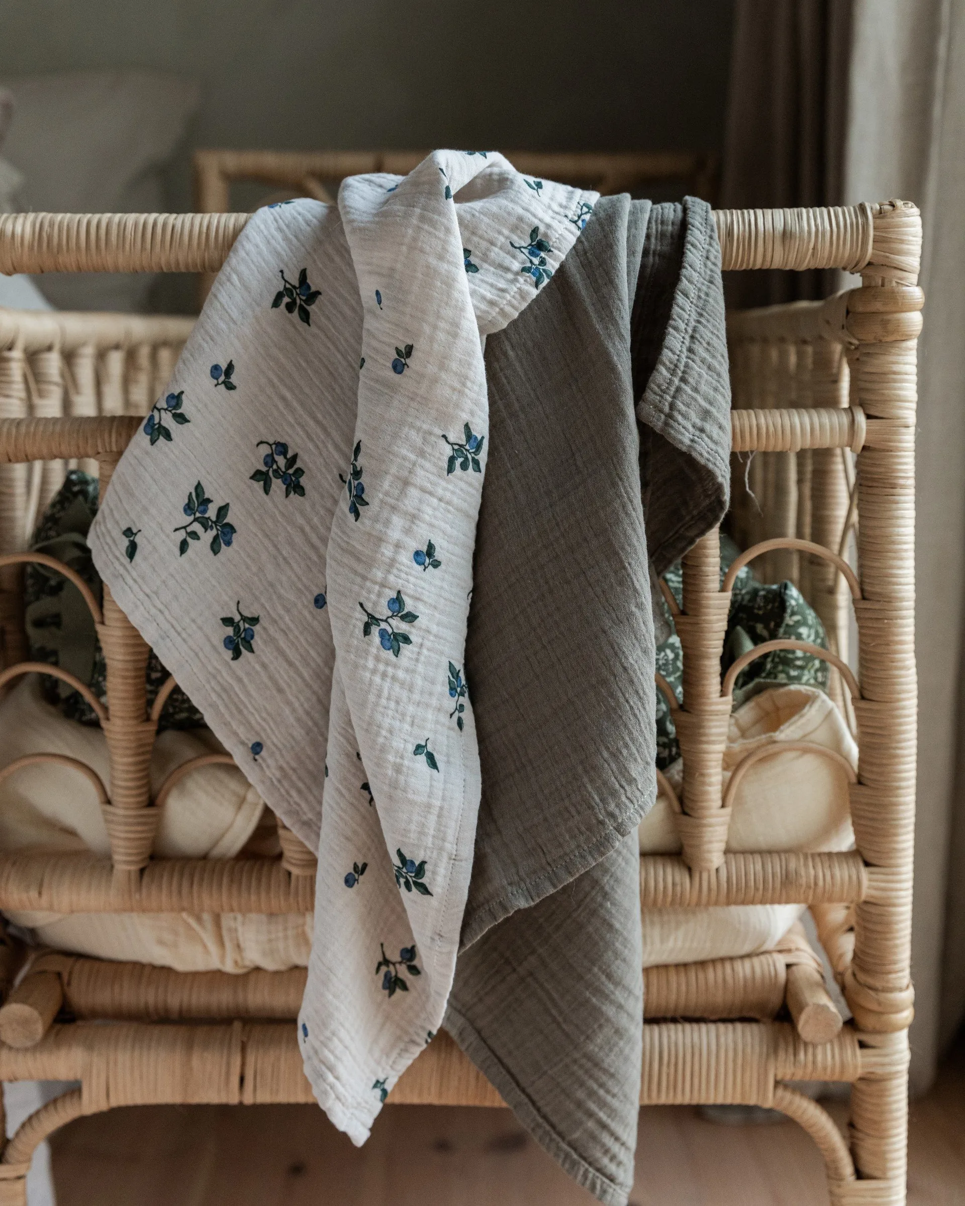 Blueberry Muslin peitto pieni 2 osaa, 60x60 cm Garbo&Friends