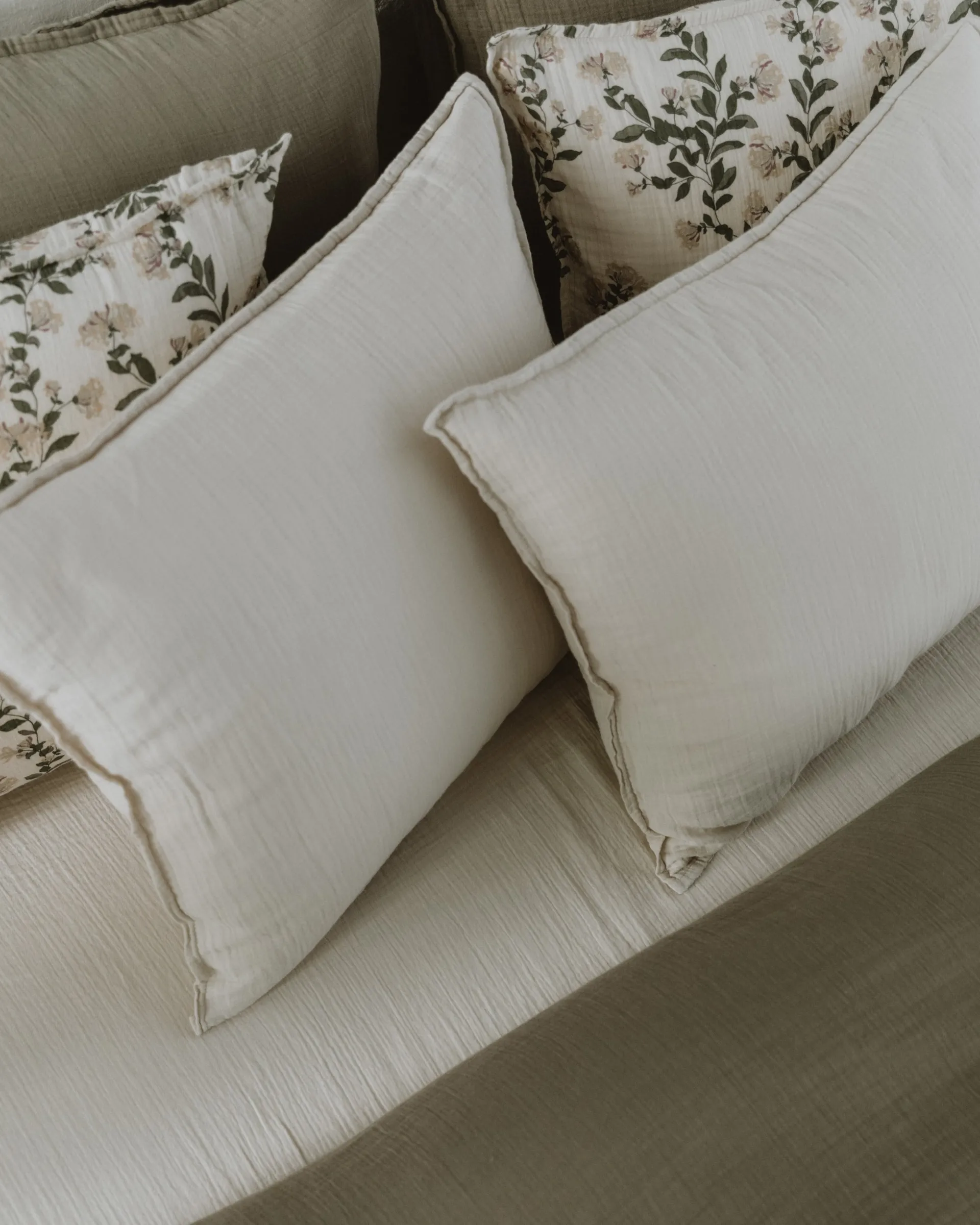 Eggshell Muslin tyynyliina, 50x60 cm Garbo&Friends