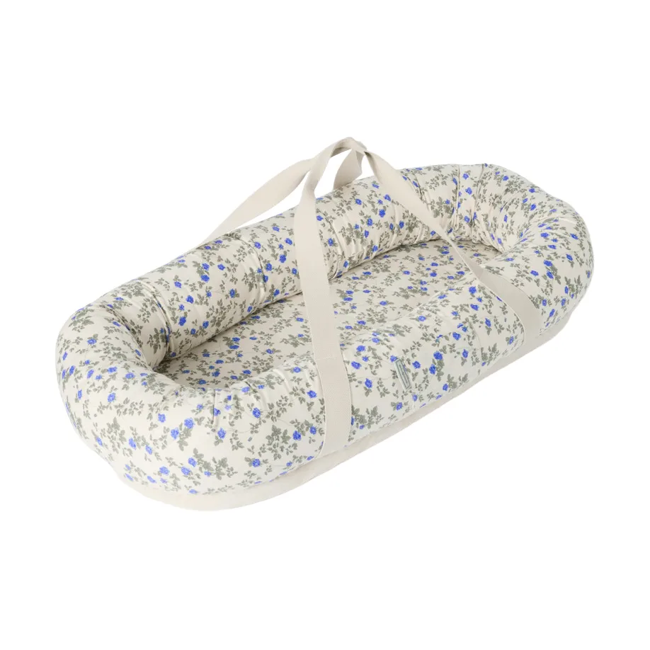 Garbo&Friends Herkkä satiininen vauvapesä 43x87x16 cm