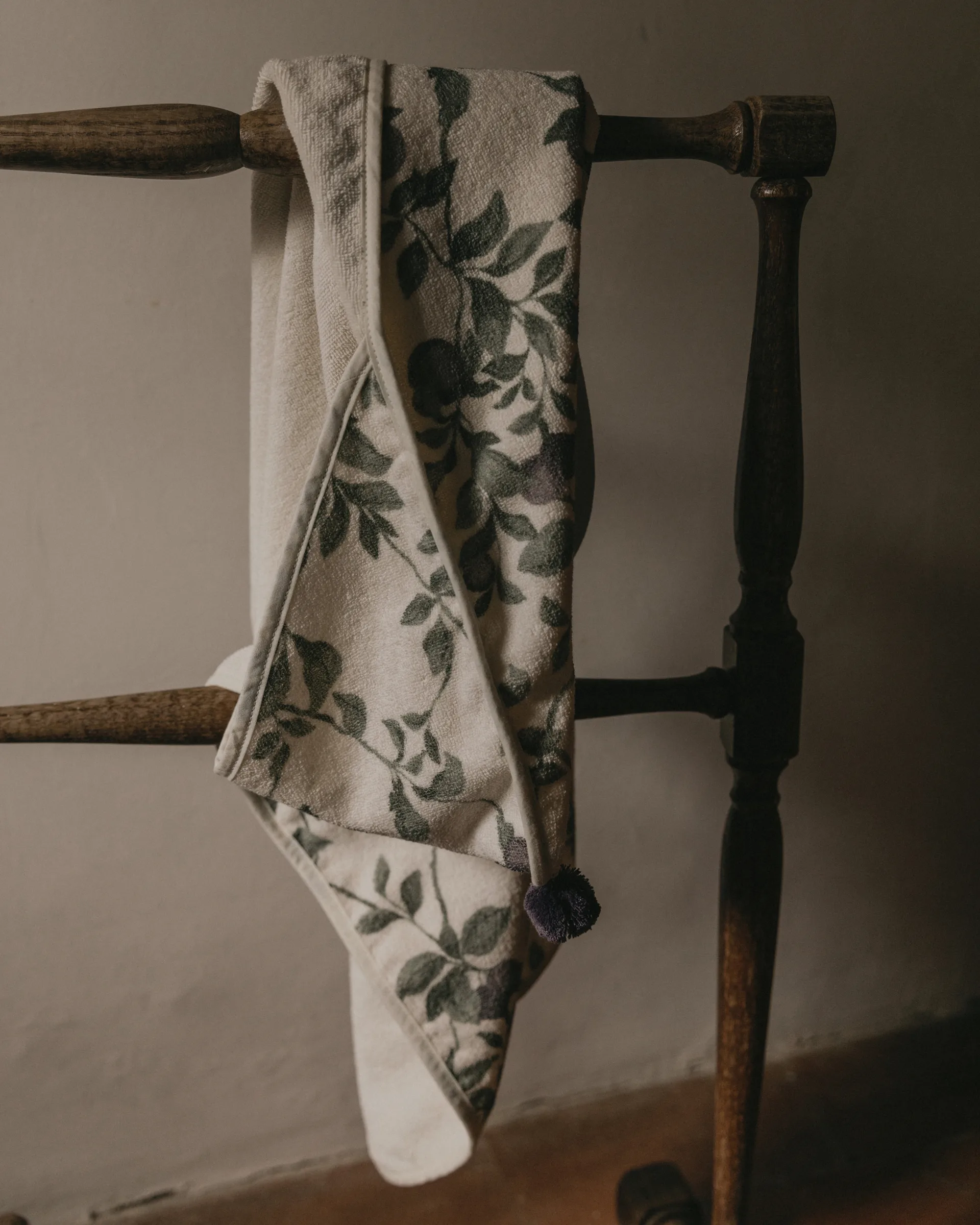 Luumu froteinen huppupyyhe, 80x80 cm Garbo&Friends