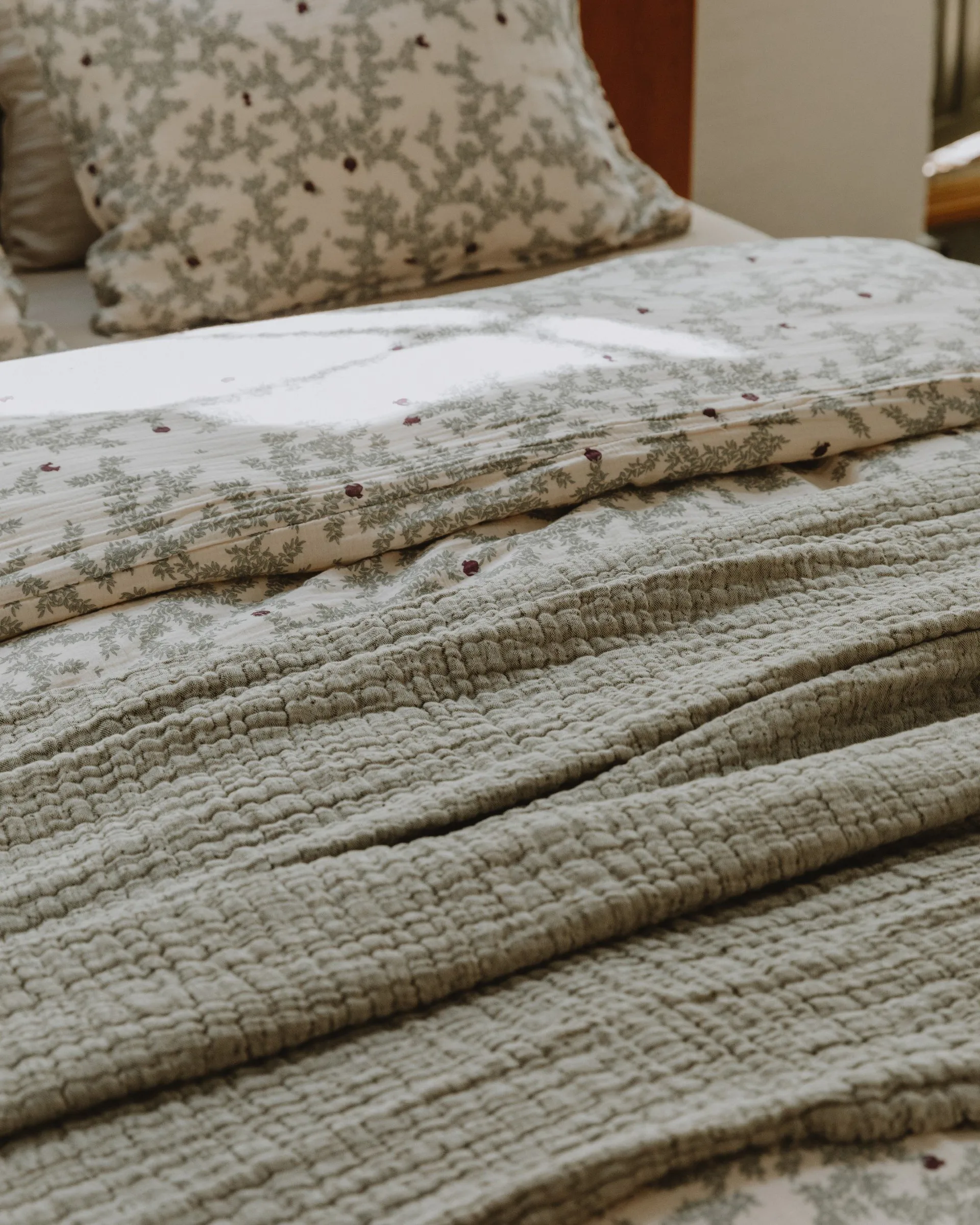 Mellow päiväpeite, Kale, 160x260 cm Garbo&Friends