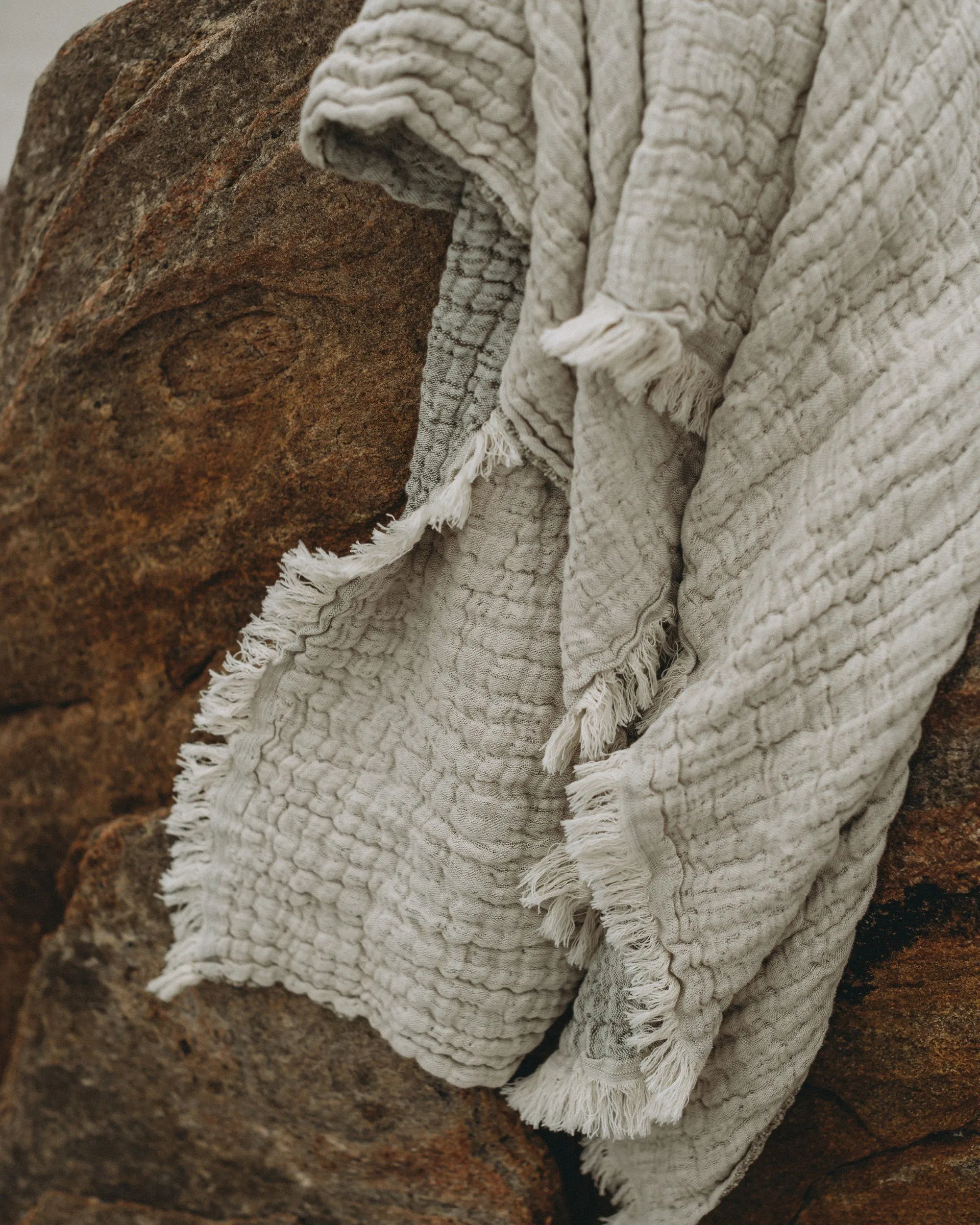 Mellow peitto 110x110 cm, Kale Garbo&Friends