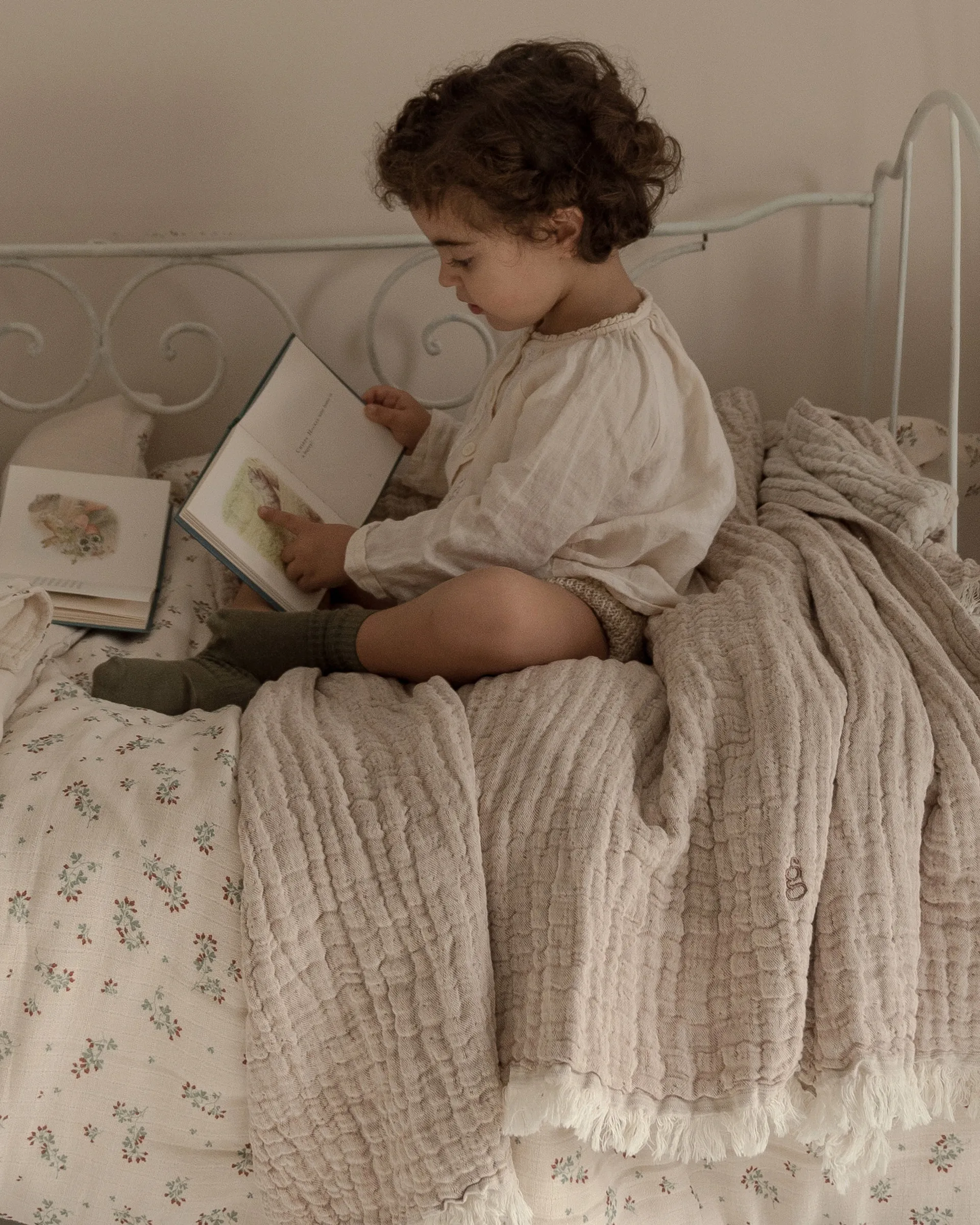 Mellow peitto 110x110 cm, Tawny Garbo&Friends