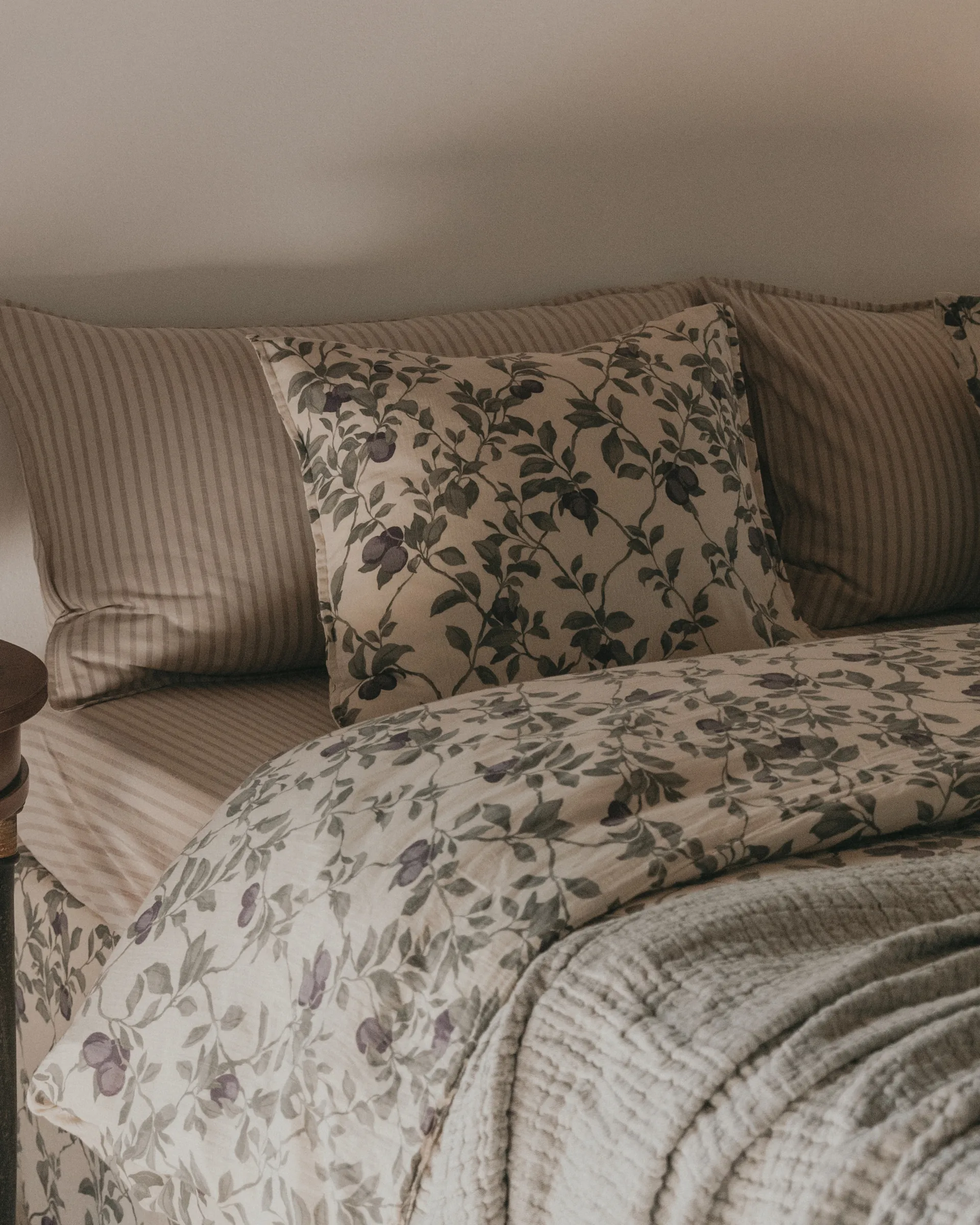 Plum Muslin tyynyliina, 50x90 cm Garbo&Friends