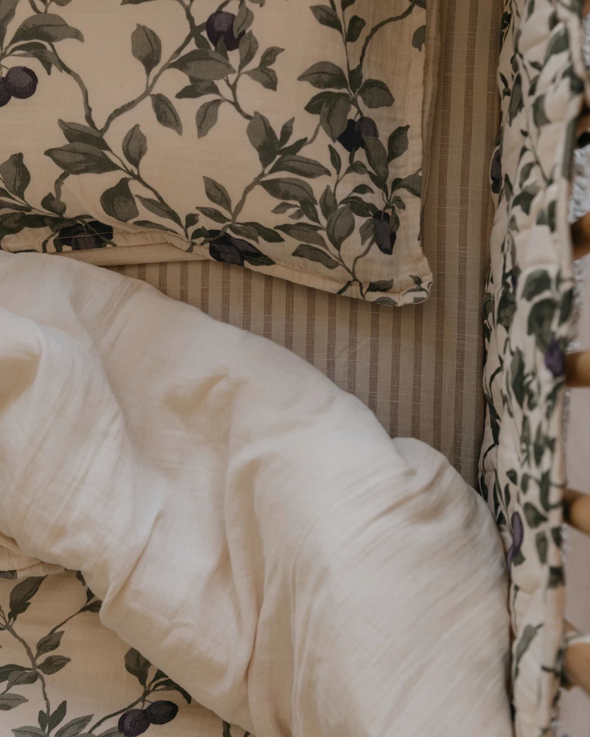 Plum Muslin vuodevaatesetti junior, 100x140 cm/40x60 cm Garbo&Friends