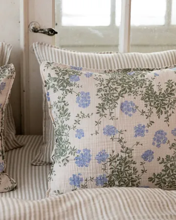 Plumbago Muslin tyynyliina - 80x80 cm - Garbo&Friends