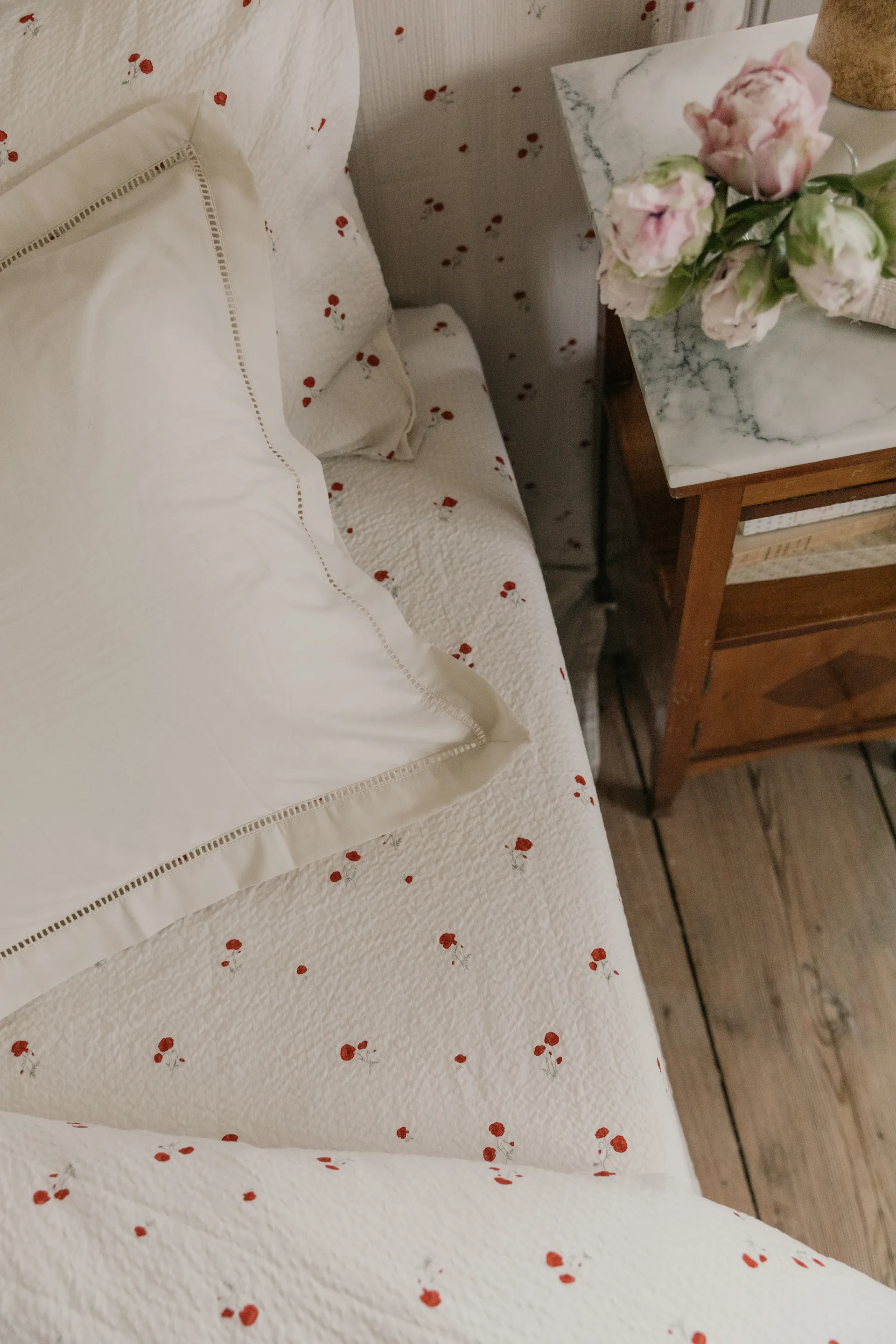 Poppy Seersucker aluslakana, 160x200x30 cm Garbo&Friends