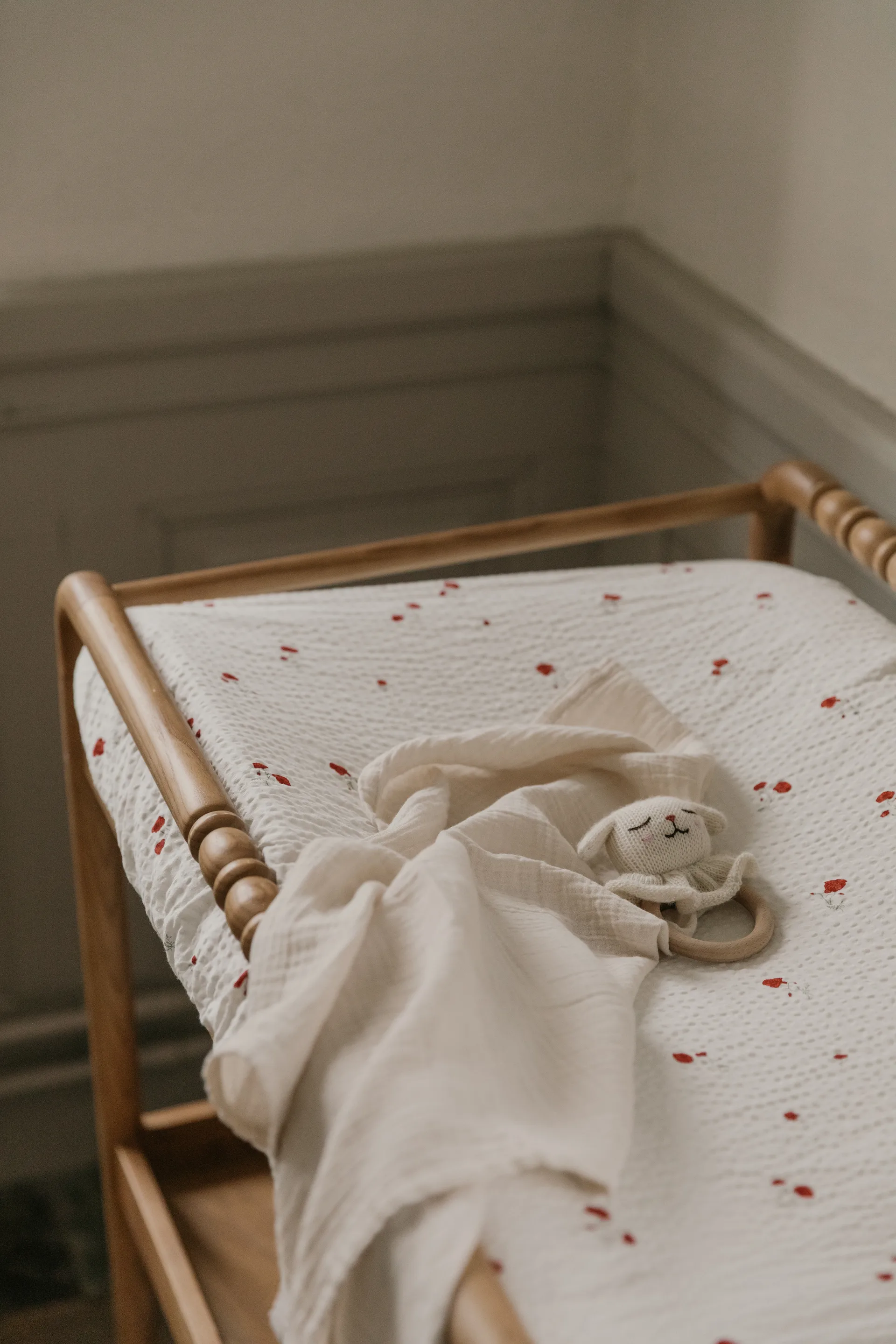 Poppy Seersucker hoitopöytäpehmuste, 50x70x15 cm Garbo&Friends