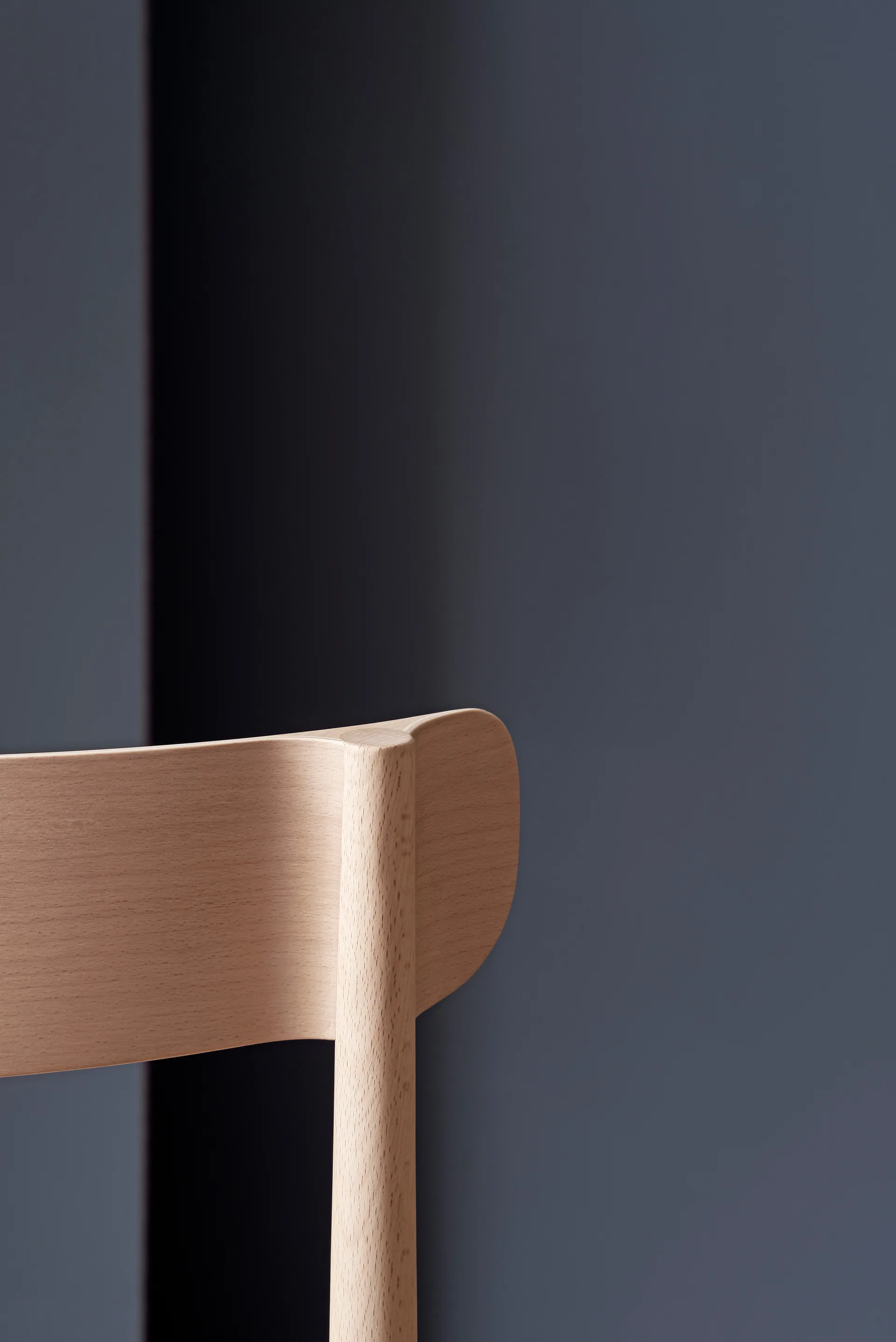 Petite tuoli, Viilutettu istuin nature Gärsnäs