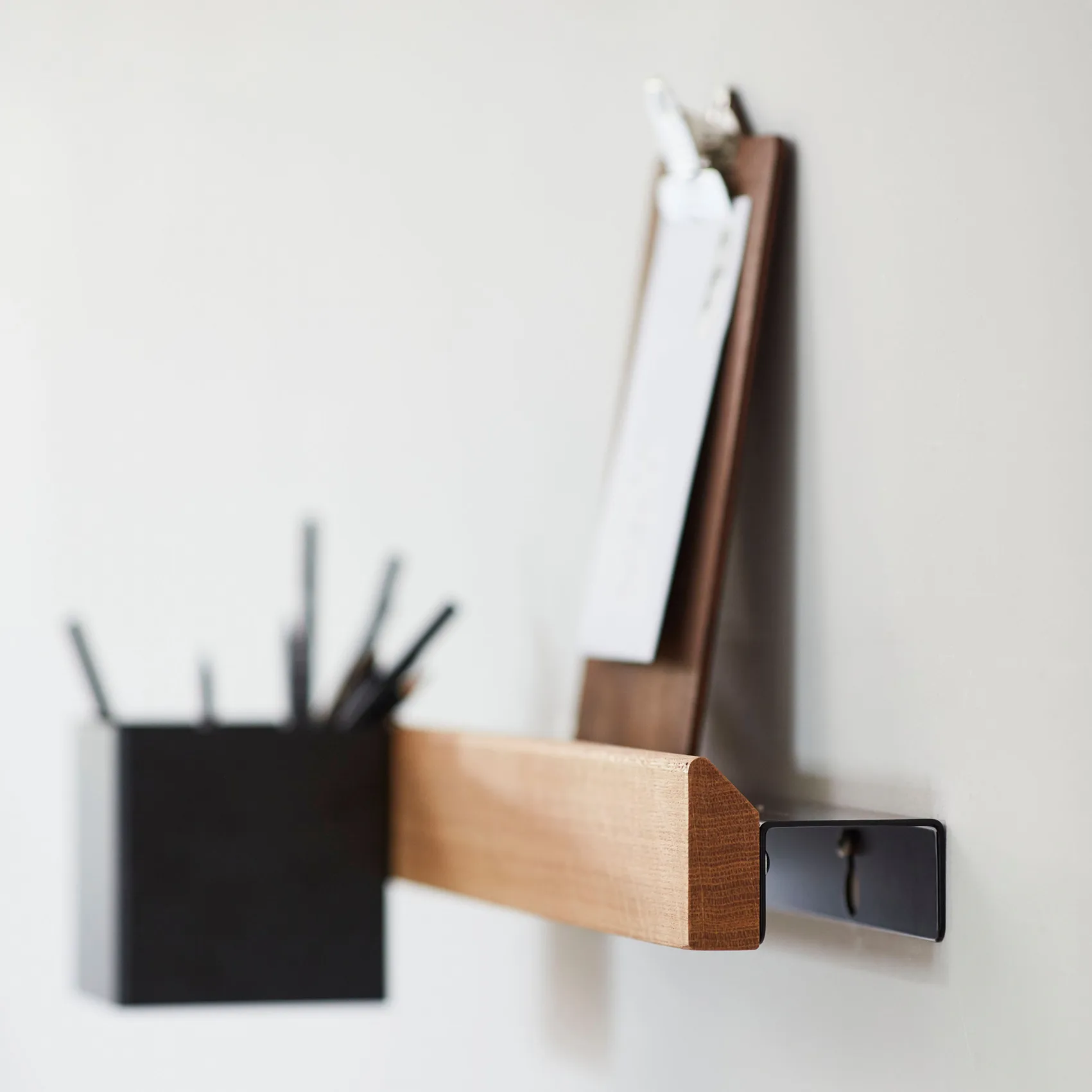 Flex Rail magneettilista 60 cm, Tammi-musta Gejst