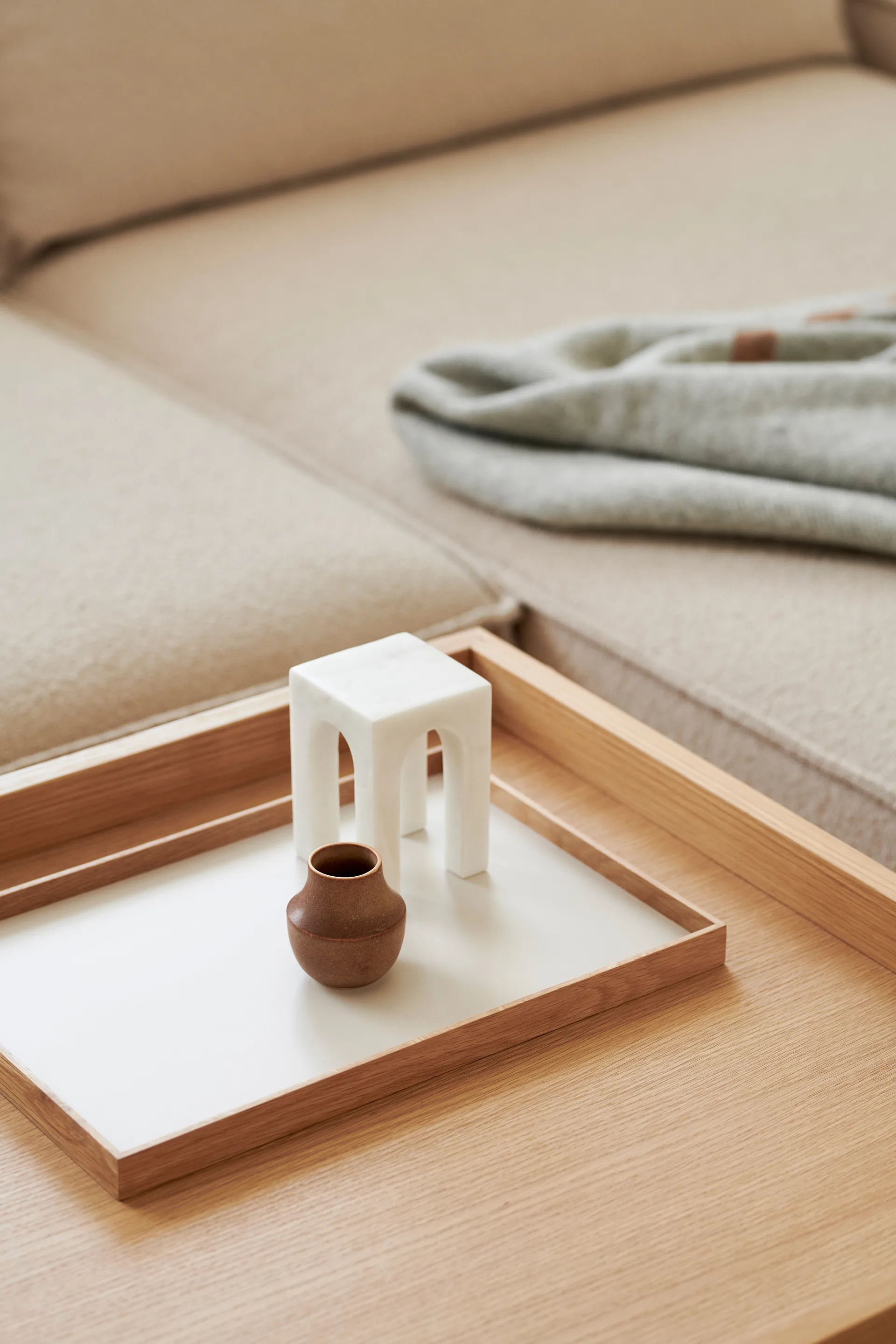 Frame tarjotin medium 23x34 cm, Tammi-beige Gejst