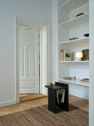 Ismo sivupöytä - Musta saarni - Gejst