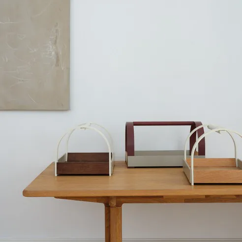 Kydo tarjotin kahvoilla 40,5×27×23,5 cm, Tammi-beige white Gejst