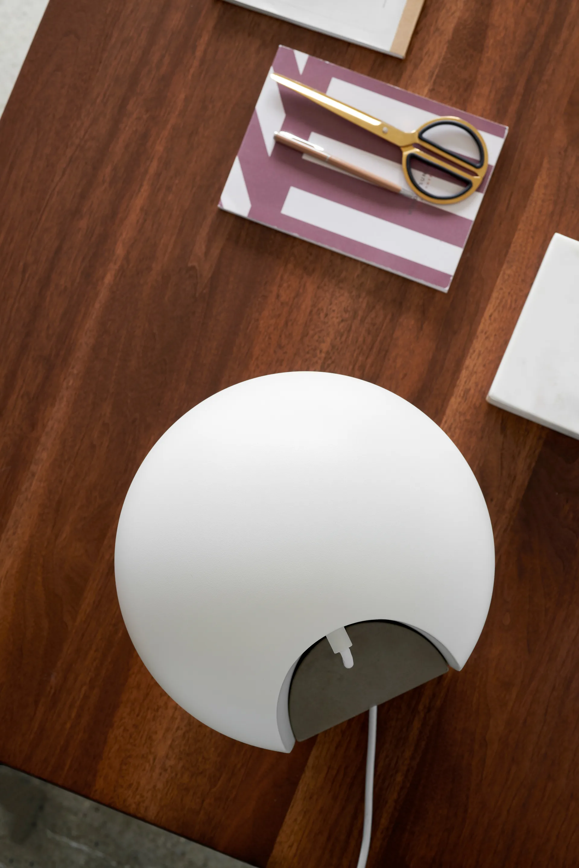 Leery pöytävalaisin 40 cm, Valkoinen Gejst