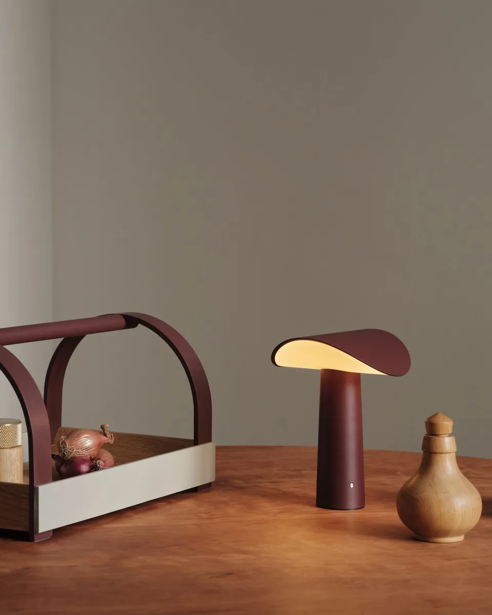 Lium kannettava pöytälamppu 22,5 cm, Burgundy Gejst