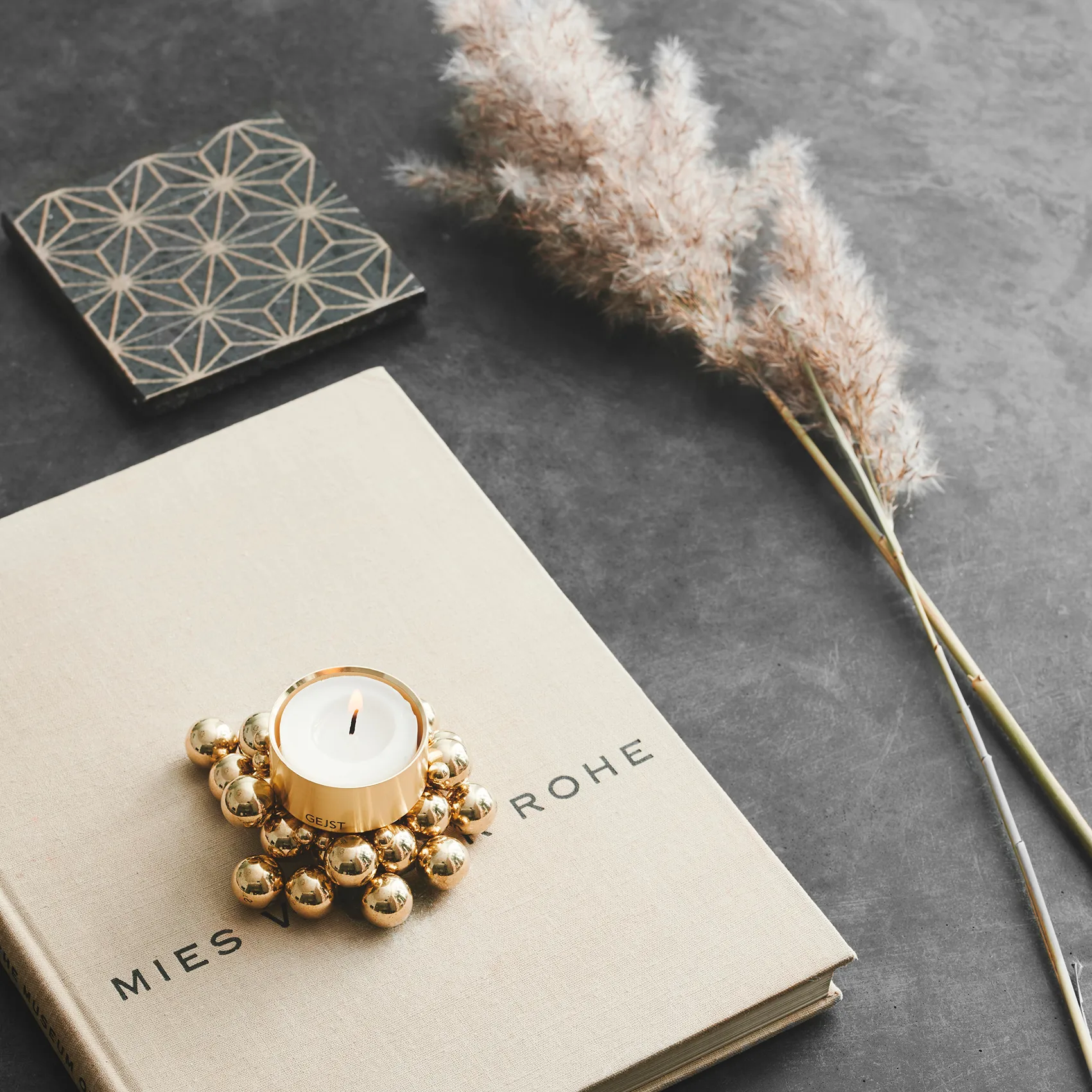 Molekyl kynttilälyhty, Messinki Gejst