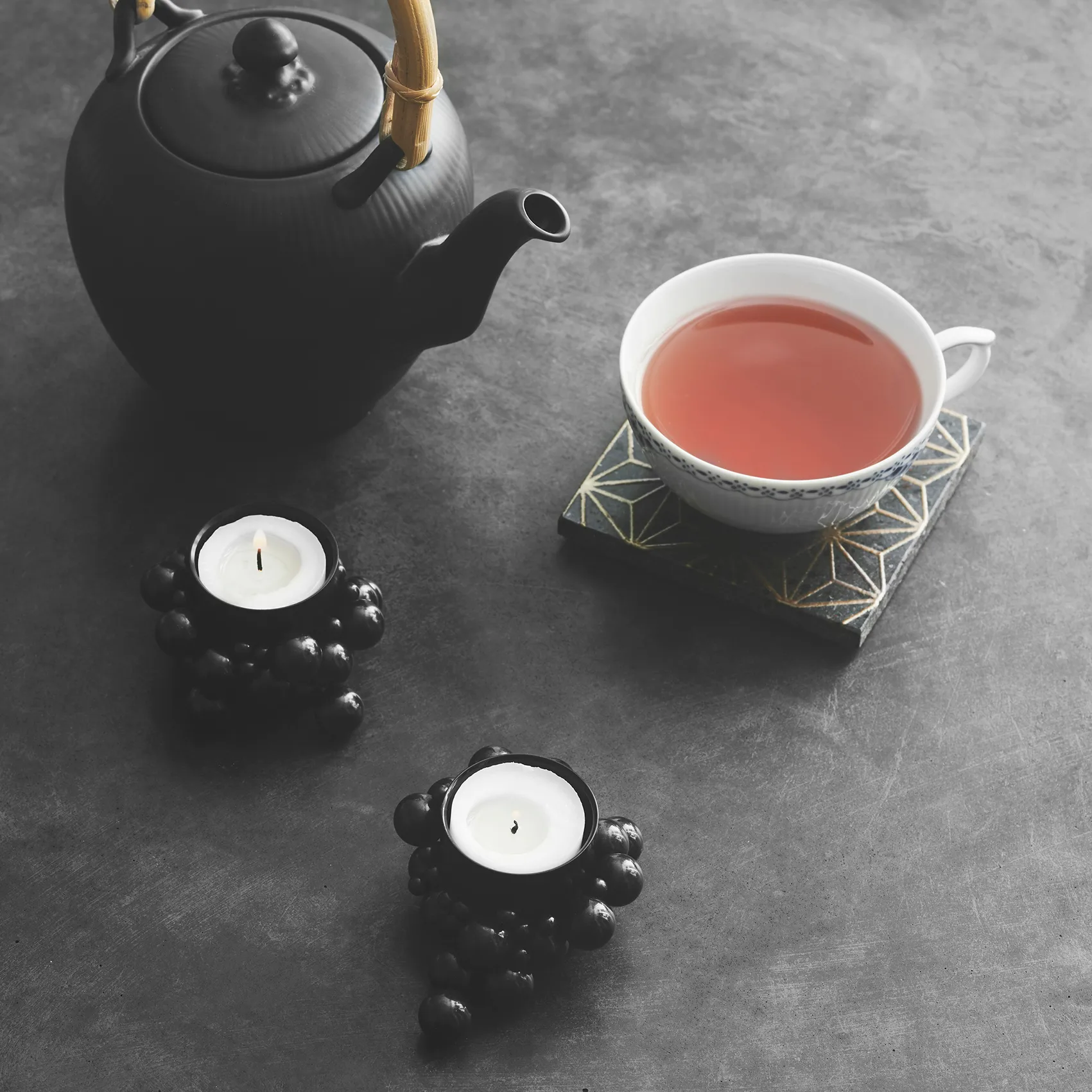 Molekyl kynttilälyhty, Musta Gejst