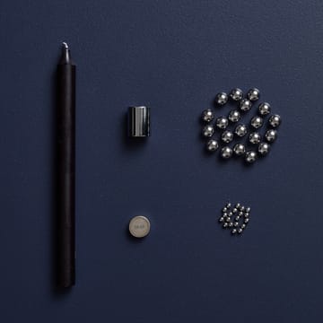 Molekyl kynttilänjalka 1 - Musta - Gejst