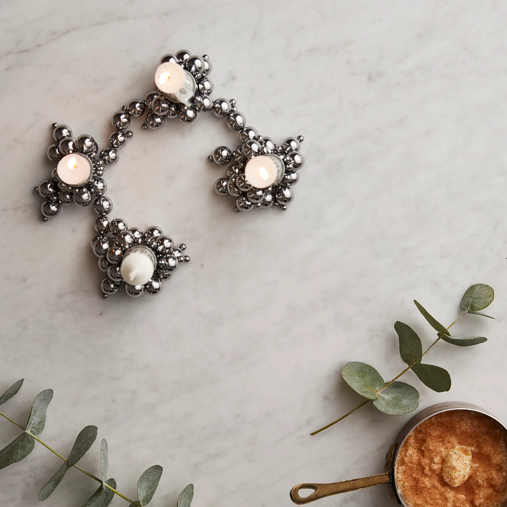 Molekyl kynttilänjalka 4, Kromi Gejst