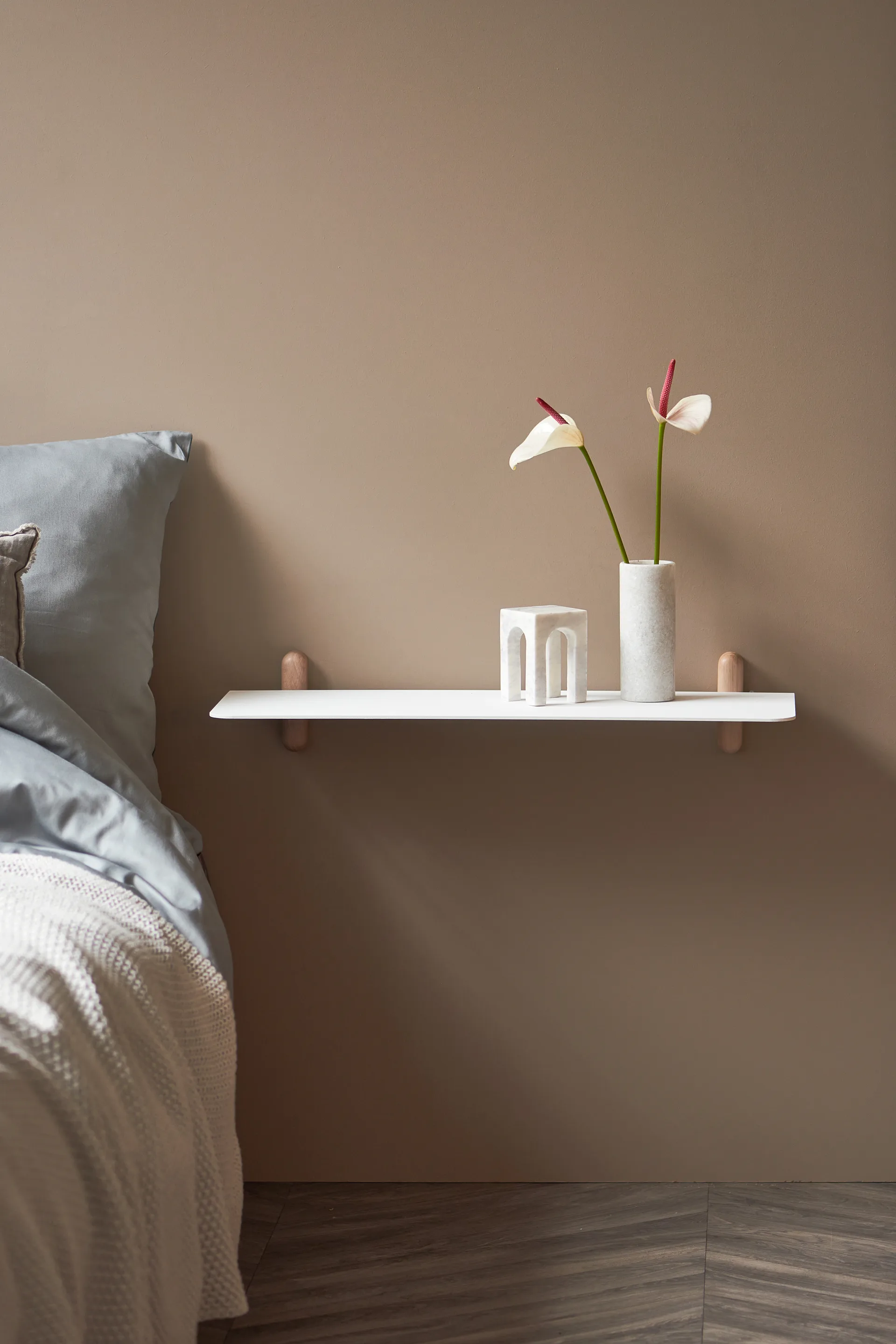 Nivo hylly G large, Vaalea tammi-valkoinen Gejst