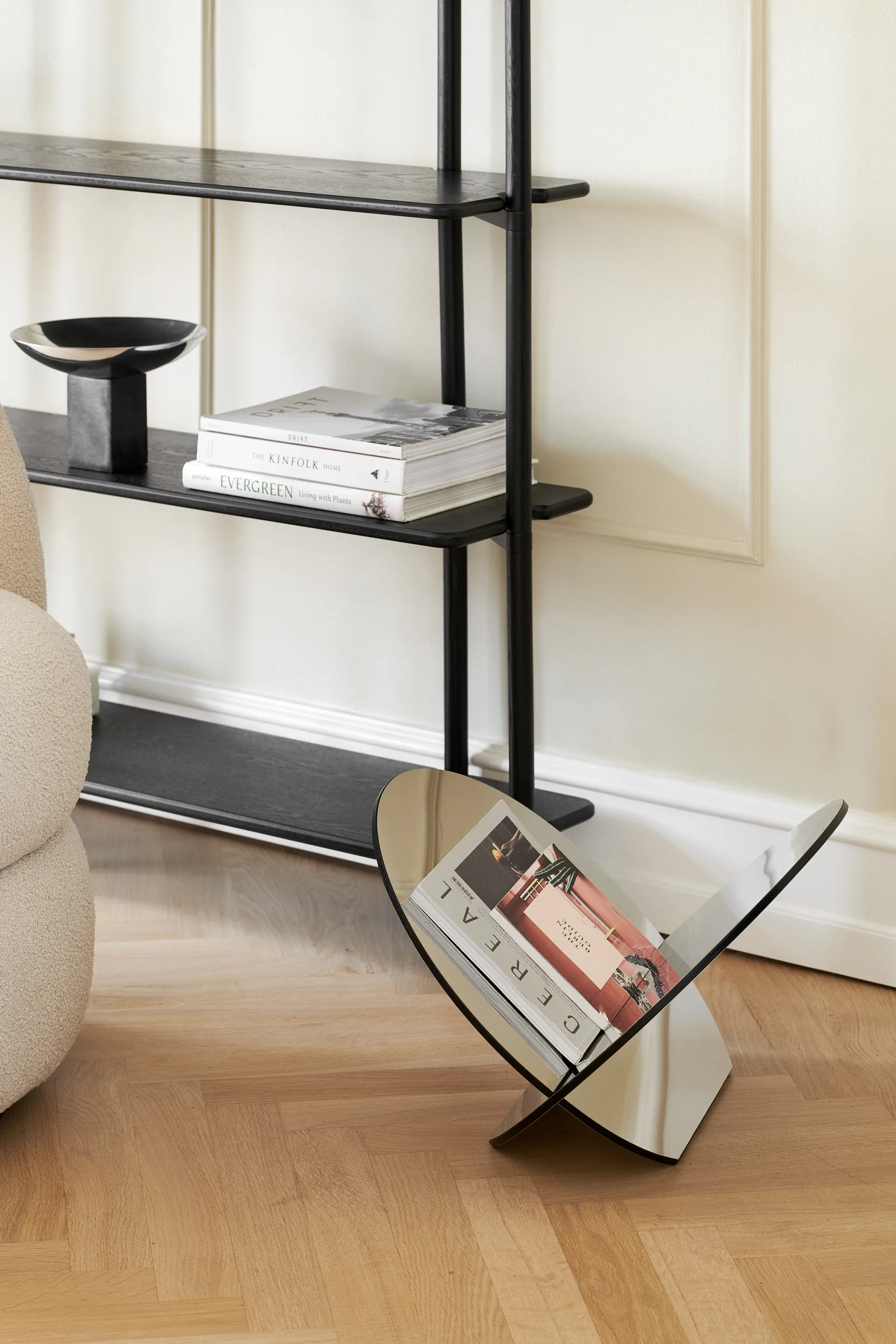 Silia sanomalehtiteline, Ruostumaton teräs Gejst