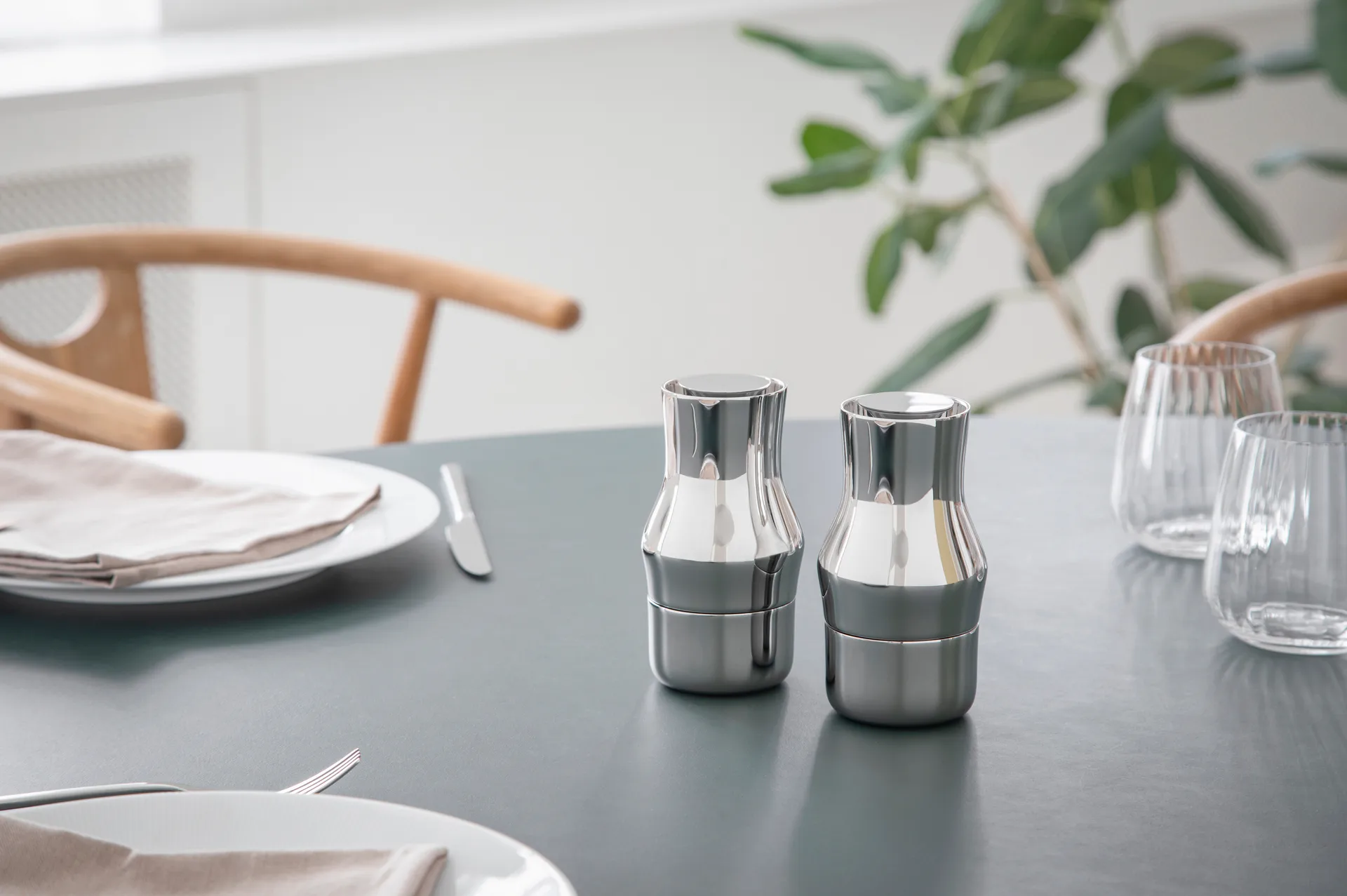 Dorotea maustemylly 14 cm, Kiillotettu teräs Gense