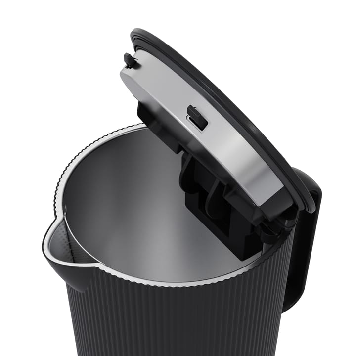 Bernadotte vedenkeitin, Musta Georg Jensen