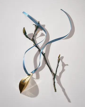 Spring 2025 koristuslehdet pääsiäiskoristeet - Kullattua ruostumatonta terästä - Georg Jensen