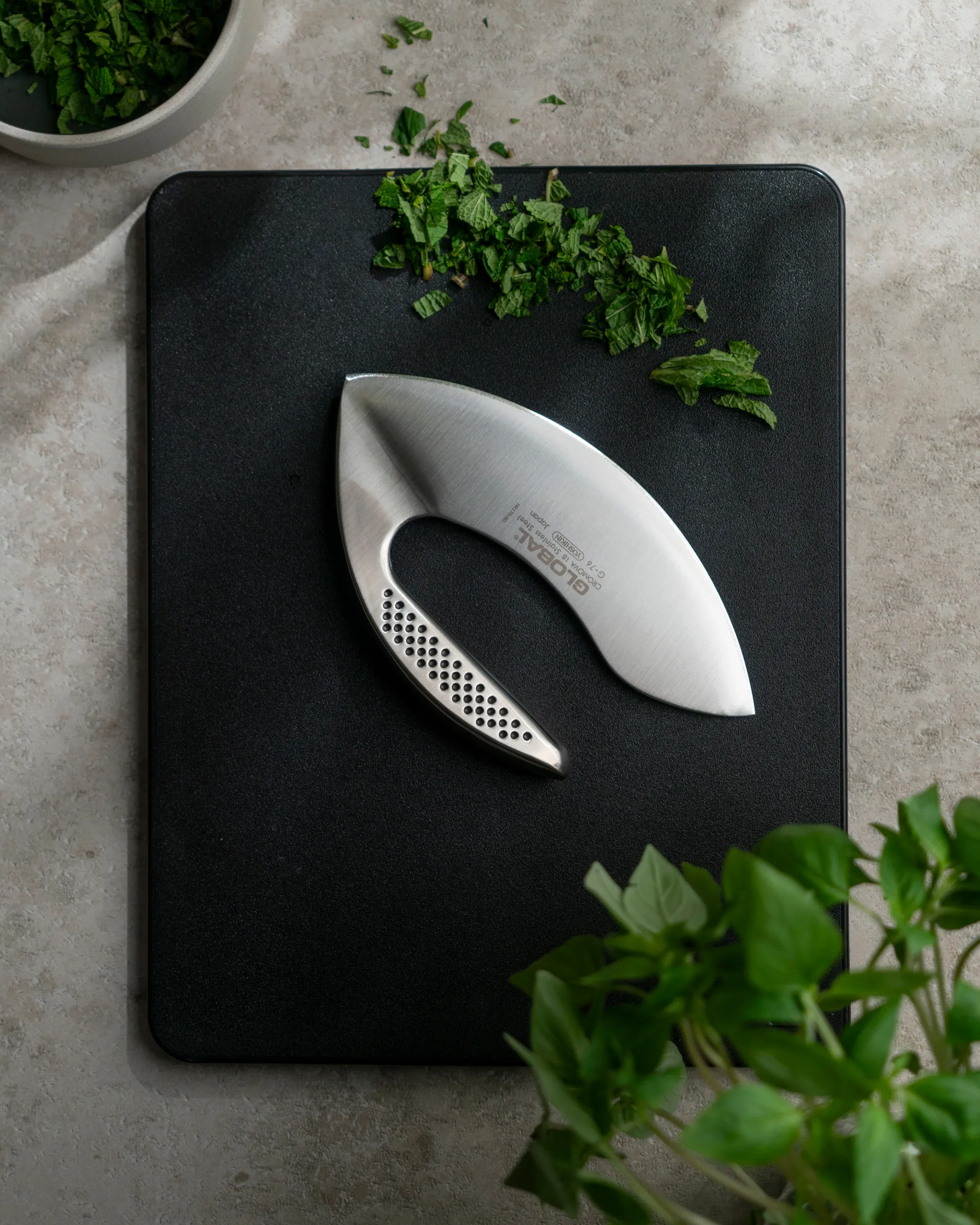 Global G-76 yrttihakkain 18 cm, Ruostumaton teräs Global