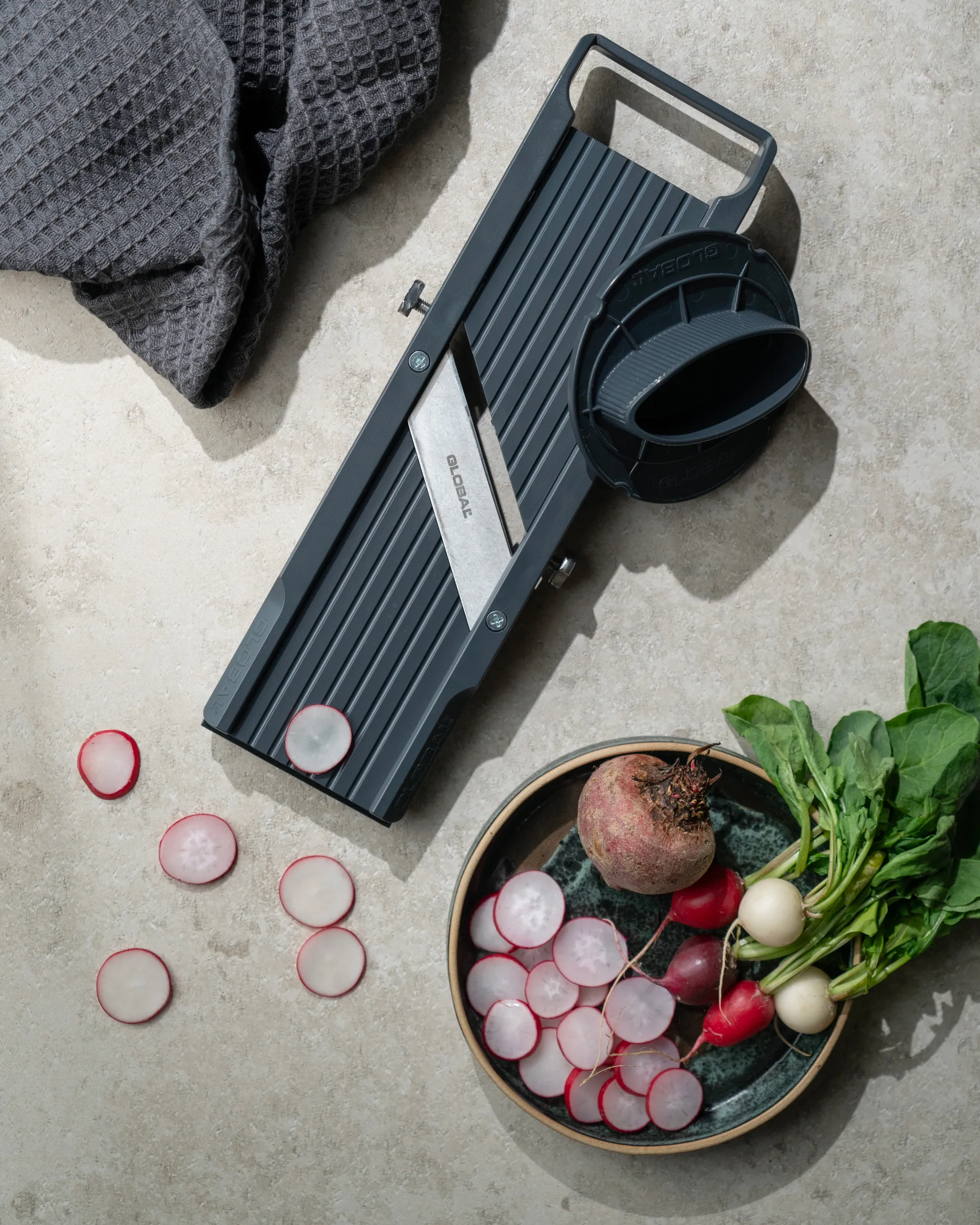 Global mandoliini musta, 6,4 cm Global