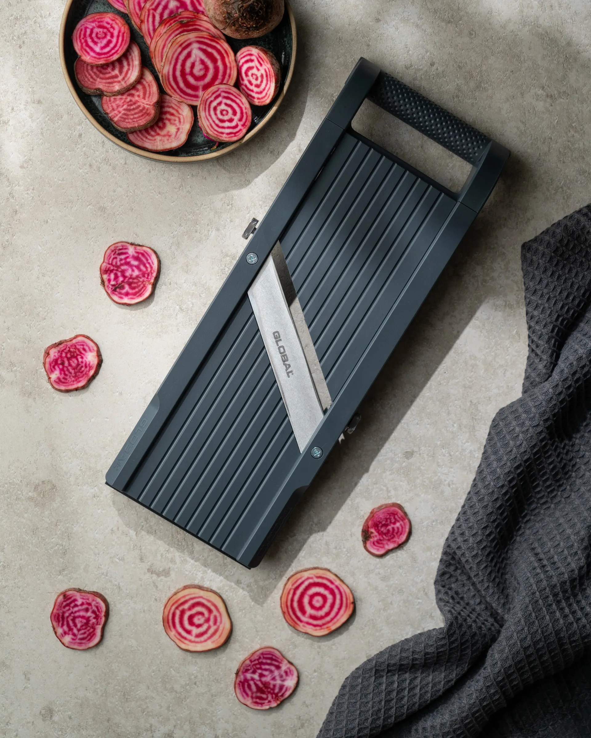 Global mandoliini musta, 9,5 cm Global