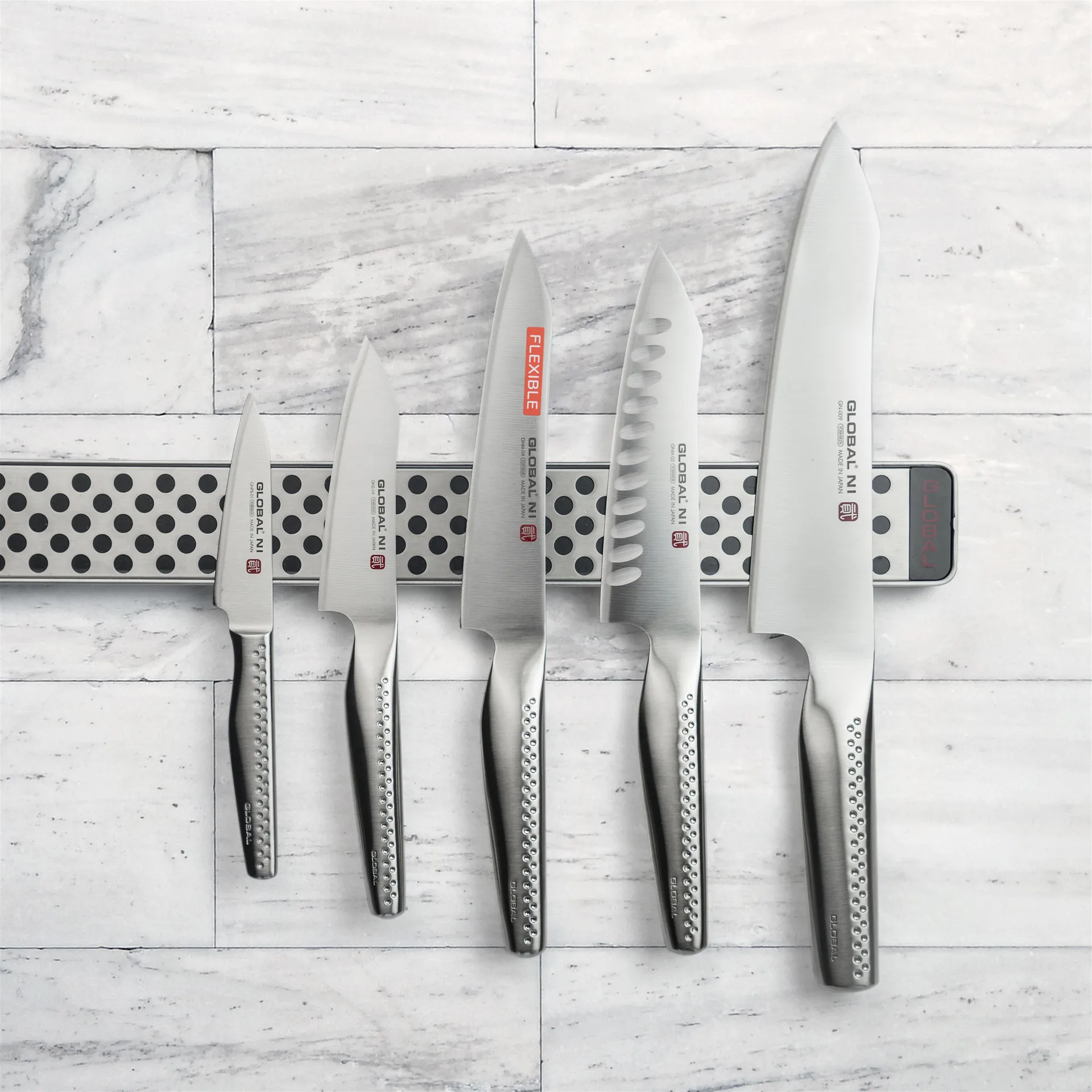 Global NI GN-009 -kokkiveitsi oriental 20 cm, ruostumaton teräs Global