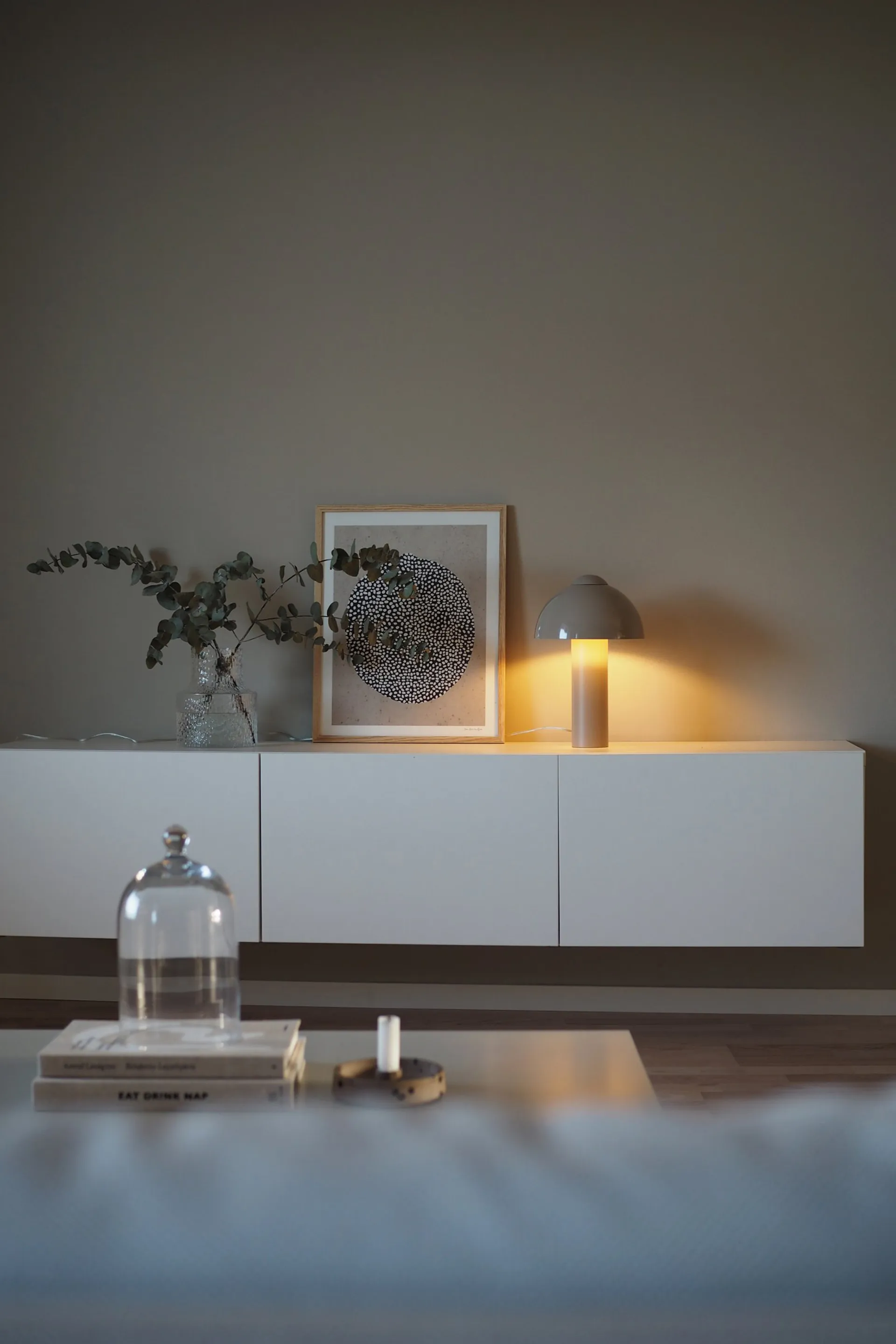 Buddy 23 -pöytävalaisin 36 cm, Hiekka Globen Lighting