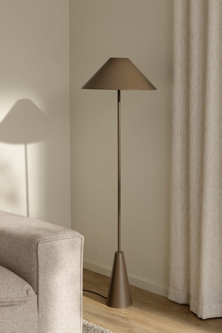 Cannes lattiavalaisin 140 cm, Mocha Globen Lighting