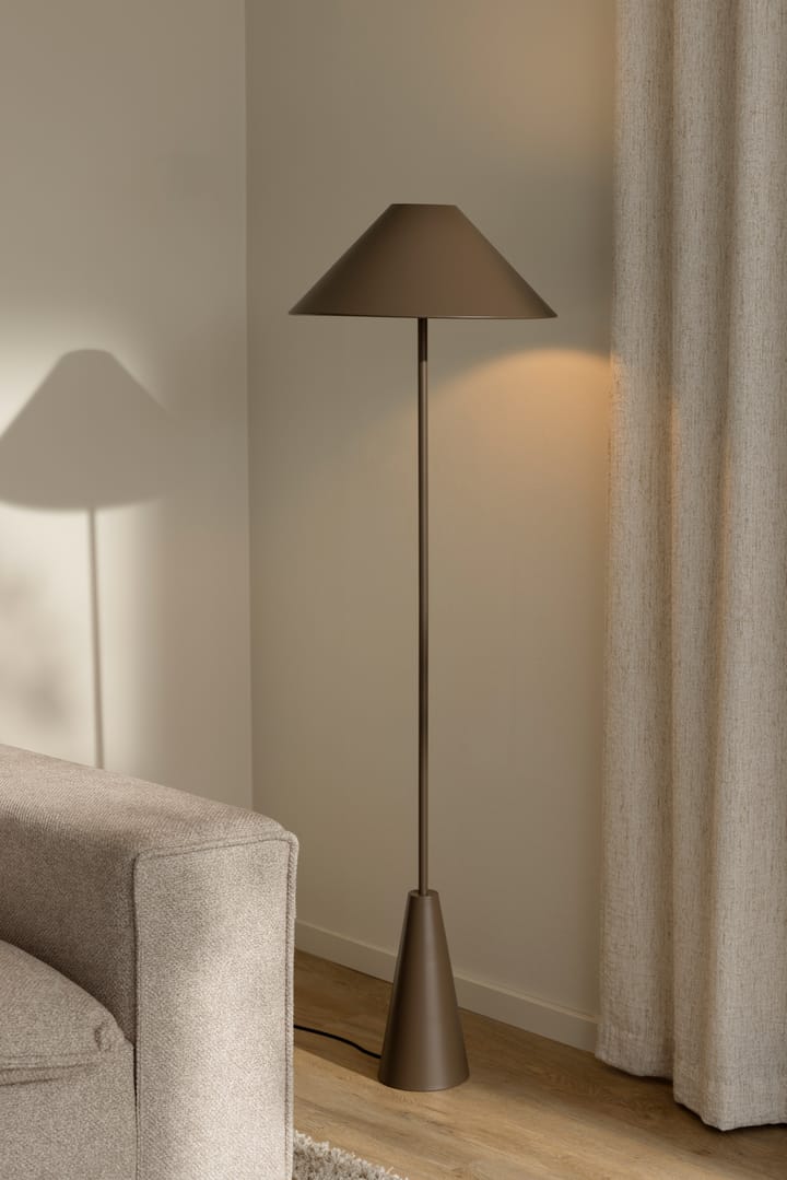 Cannes lattiavalaisin 140 cm, Mocha Globen Lighting