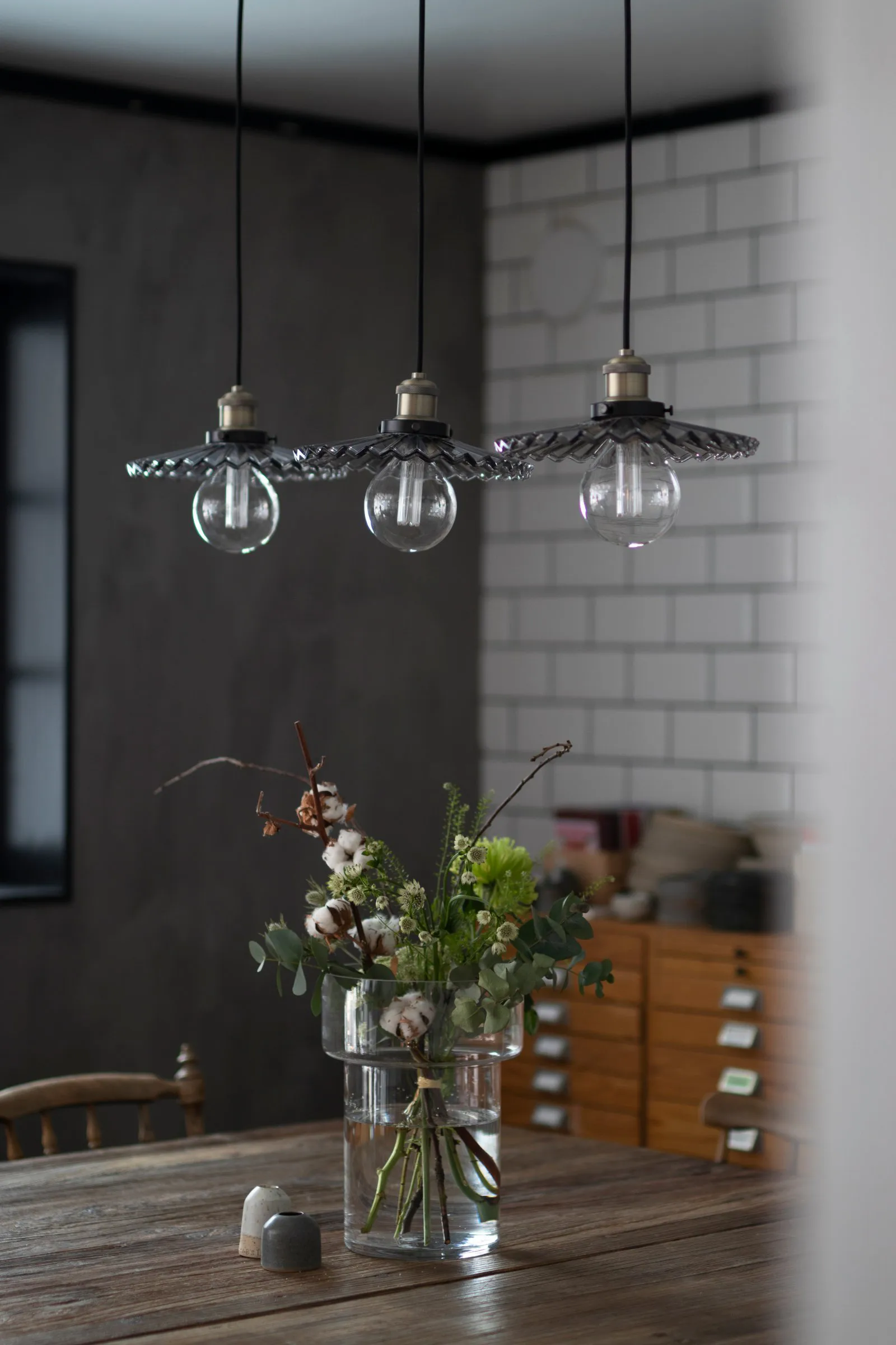 Cobbler 3 riippuvalaisin 91 cm, Savu Globen Lighting