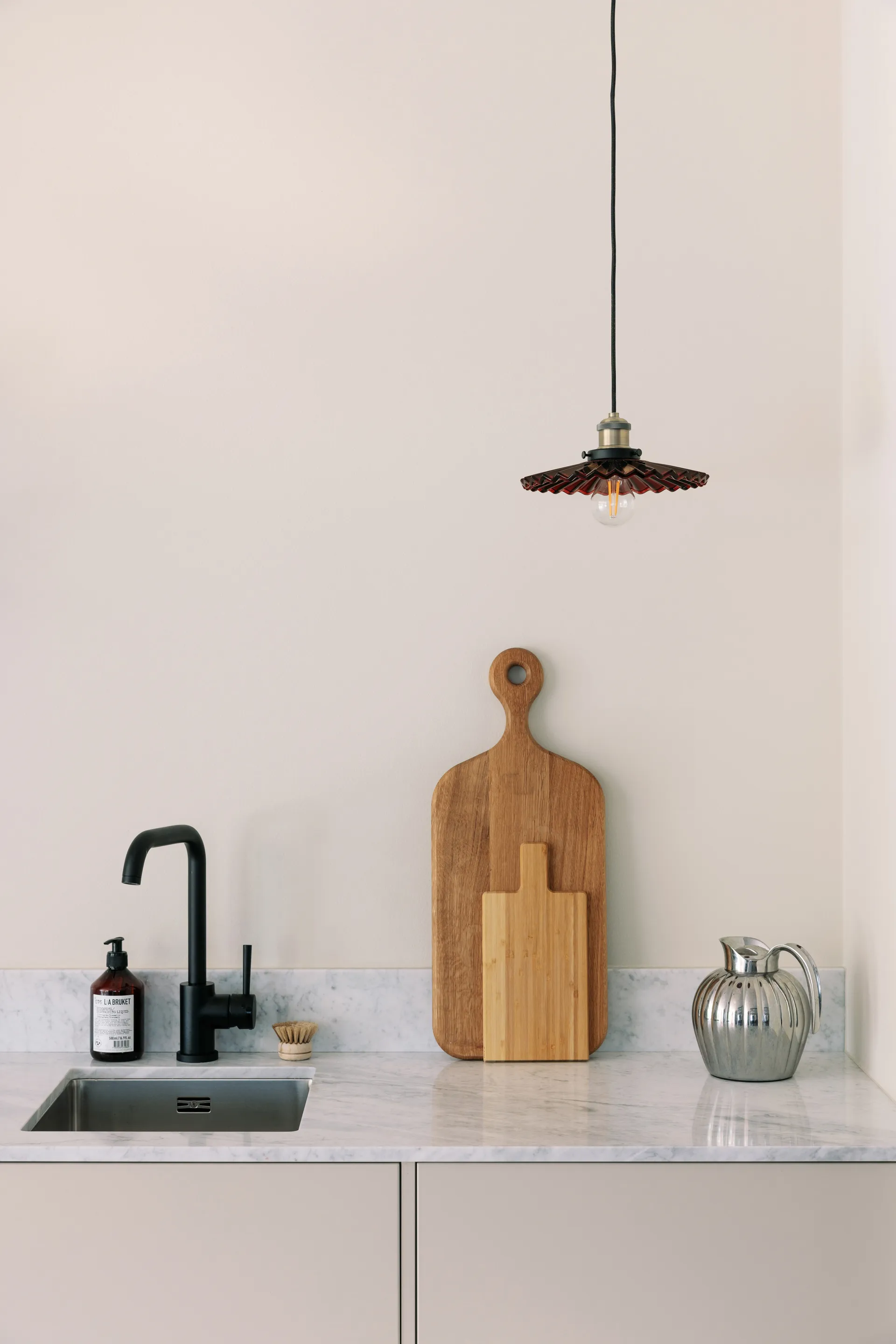 Cobbler hissivalaisin Ø 25 cm, Burgundy Globen Lighting