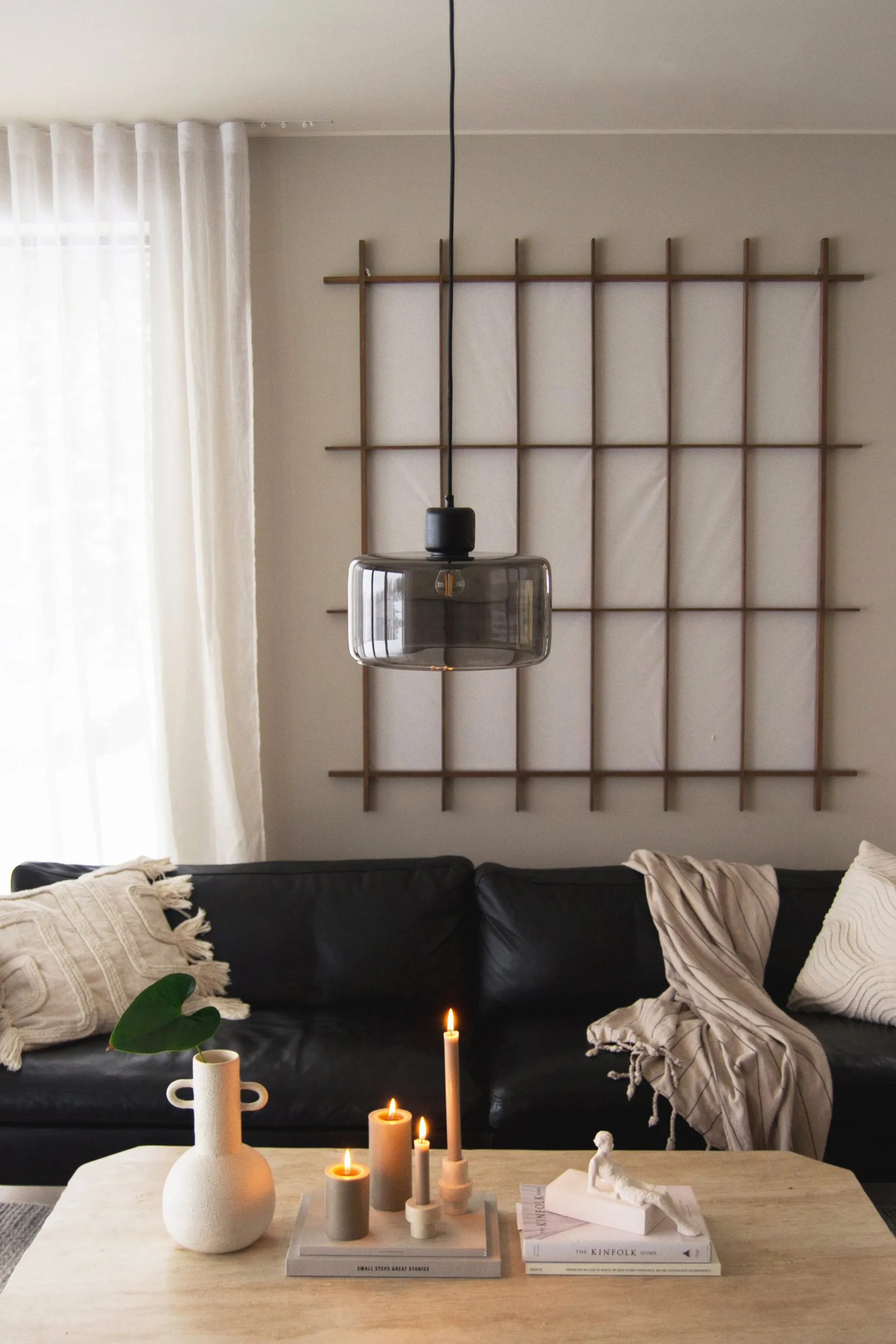 DOT 30 -riippuvalaisin, Savu Globen Lighting