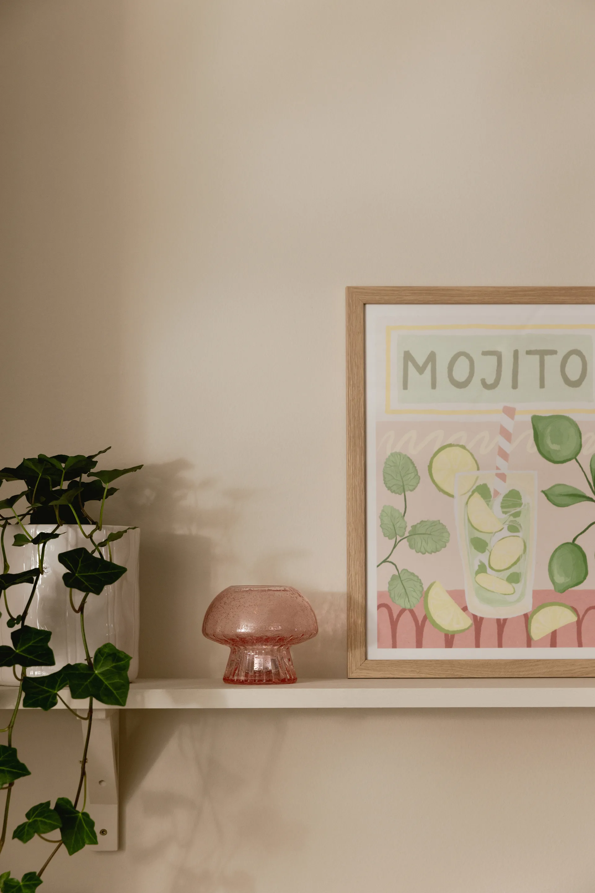 Fungo 12 tuikkukynttilälyhty Special Edition, Vaaleanpunainen Globen Lighting