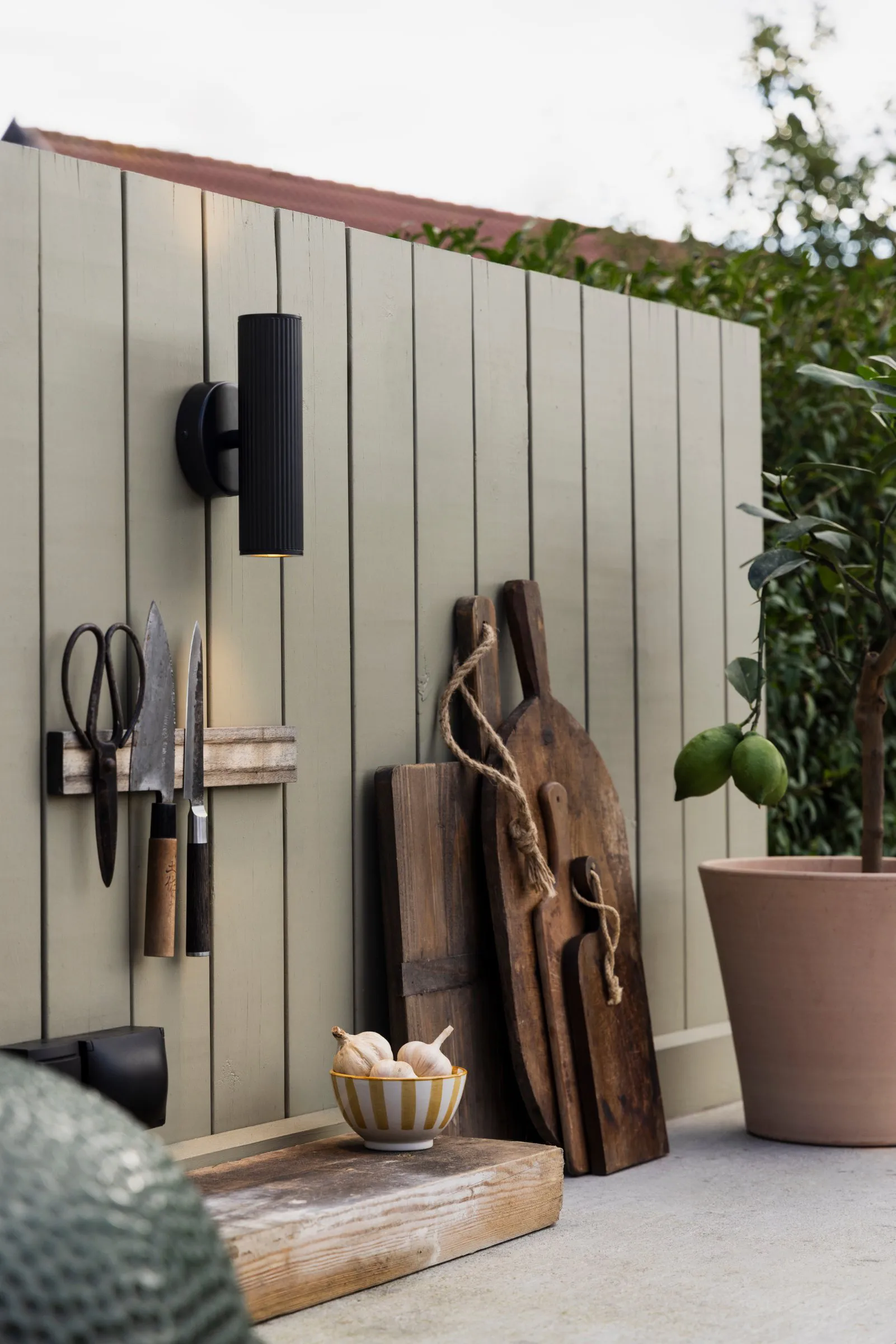 Hubble up/down seinälamppu julkisivuvalaistus, Musta Globen Lighting