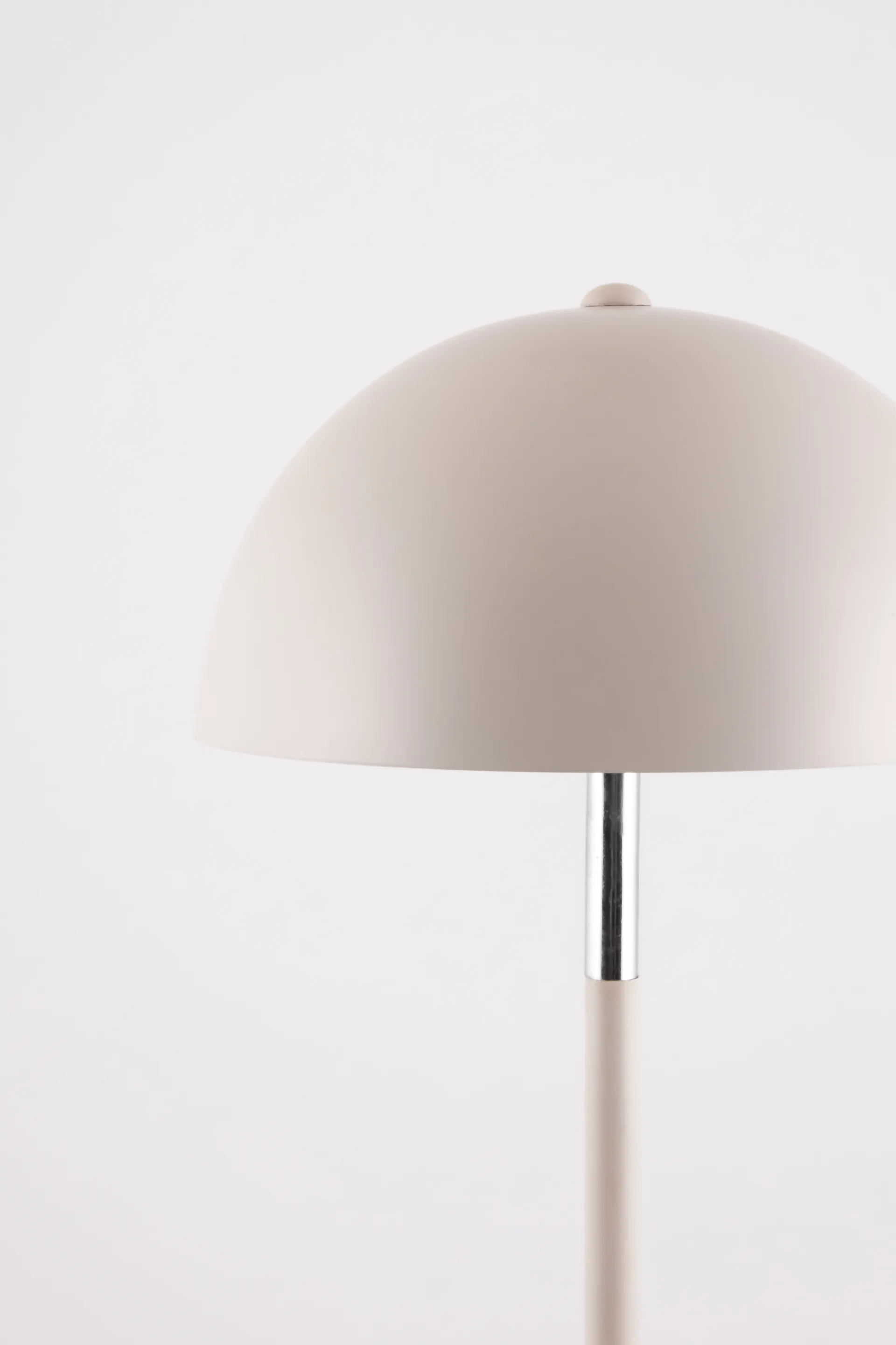Icon pöytävalaisin 36 cm, Latte Globen Lighting