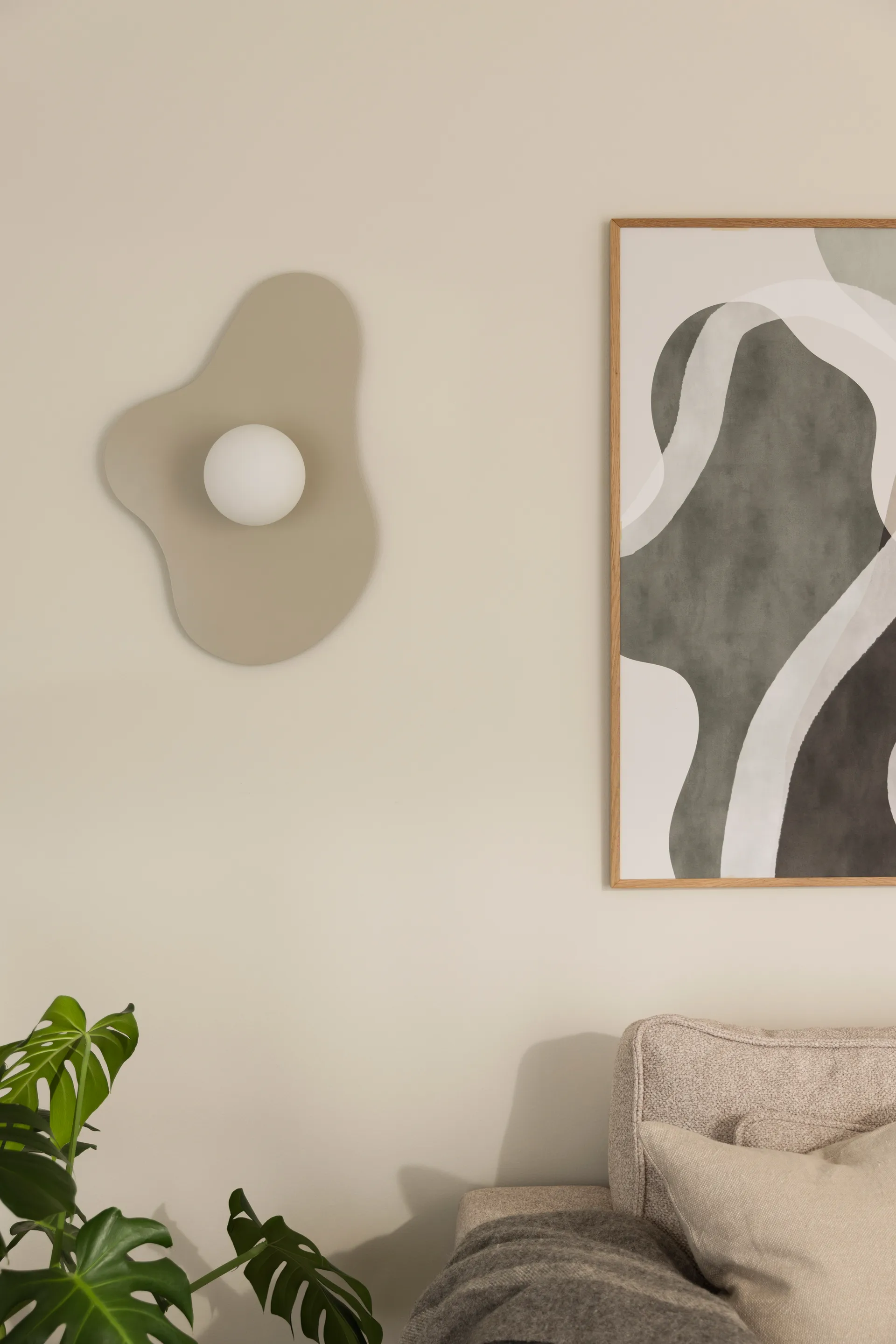 Illusion seinävalaisin/plafondi 60 cm, Beige Globen Lighting